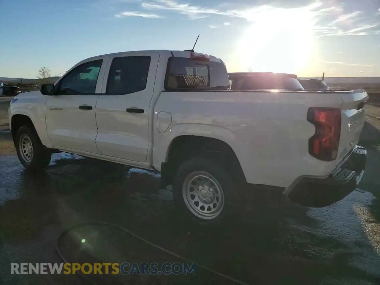2 fotografías del automóvil dañado 1GCGSBEC7R1301637 CHEVROLET COLORADO 2024