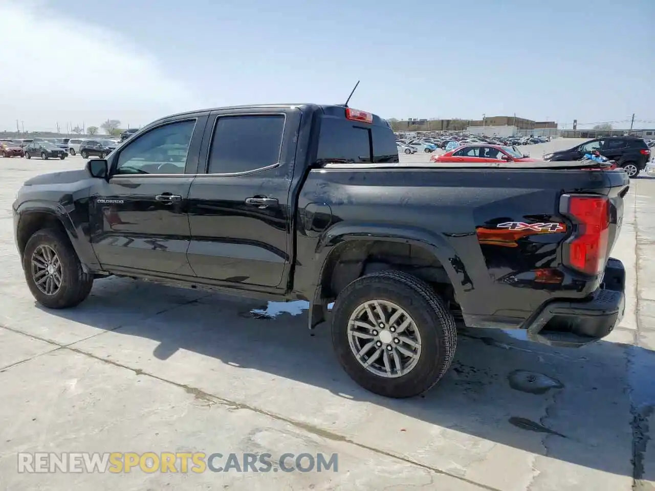2 fotografías del automóvil dañado 1GCGTCEC7R1132075 CHEVROLET COLORADO 2024