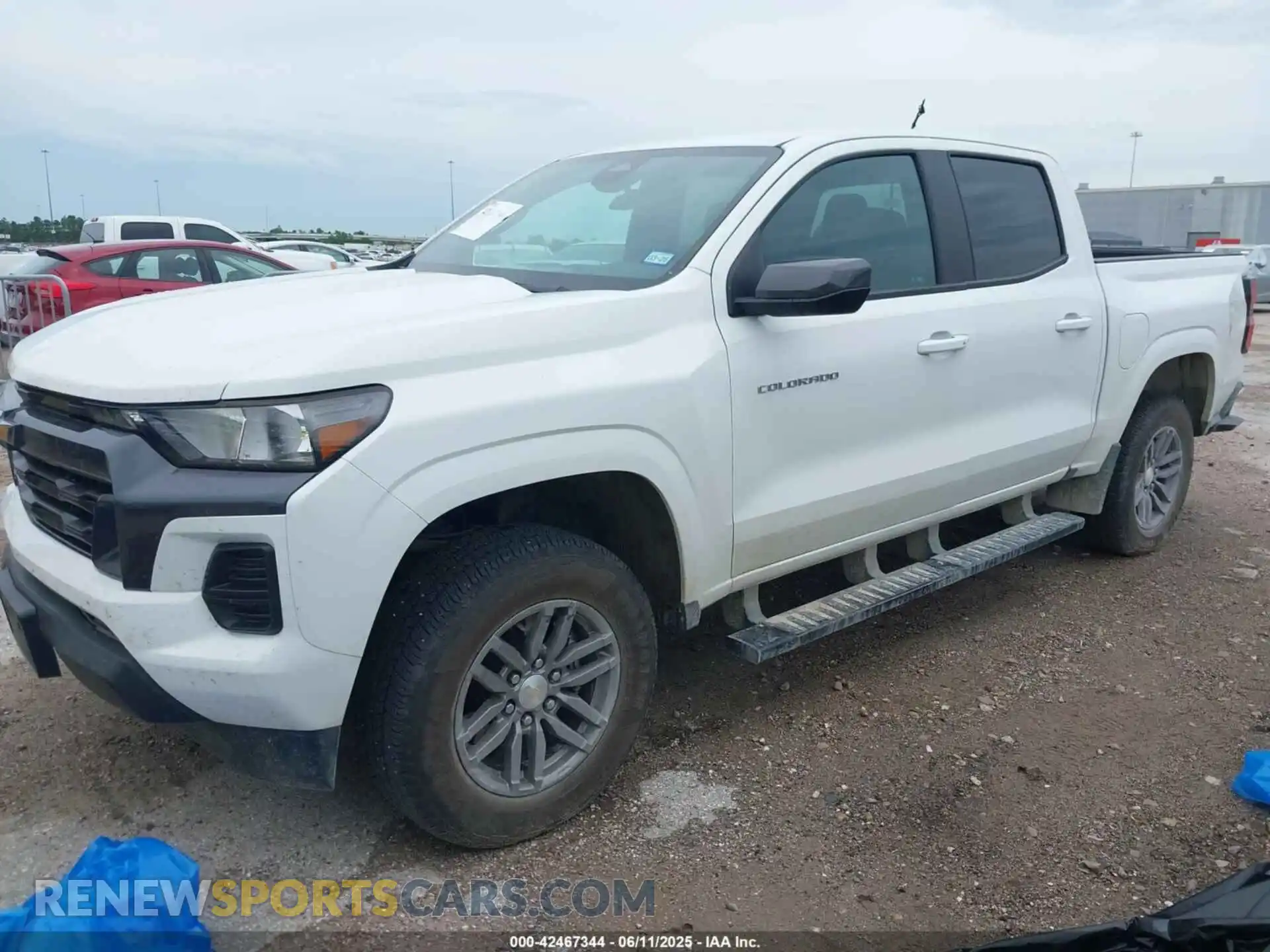 2 fotografías del automóvil dañado 1GCPSCEK1R1122197 CHEVROLET COLORADO 2024