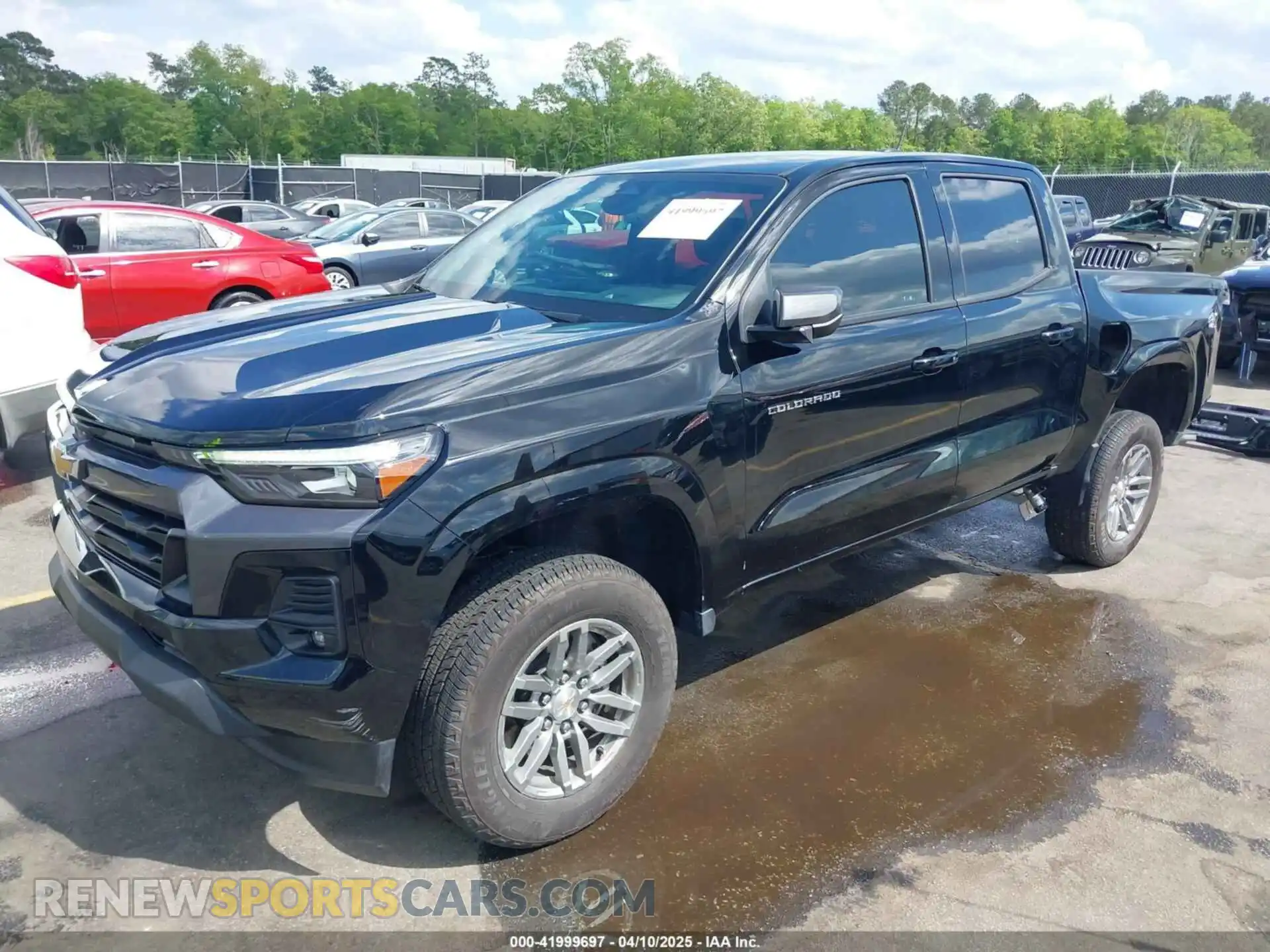 2 fotografías del automóvil dañado 1GCPSCEK1R1210800 CHEVROLET COLORADO 2024