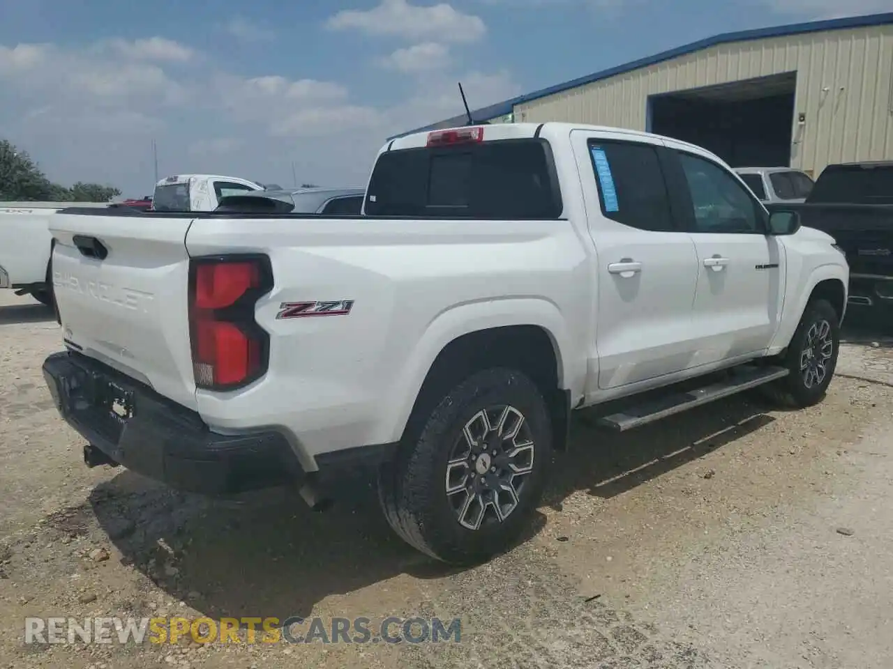 3 fotografías del automóvil dañado 1GCPTDEK1R1252614 CHEVROLET COLORADO 2024