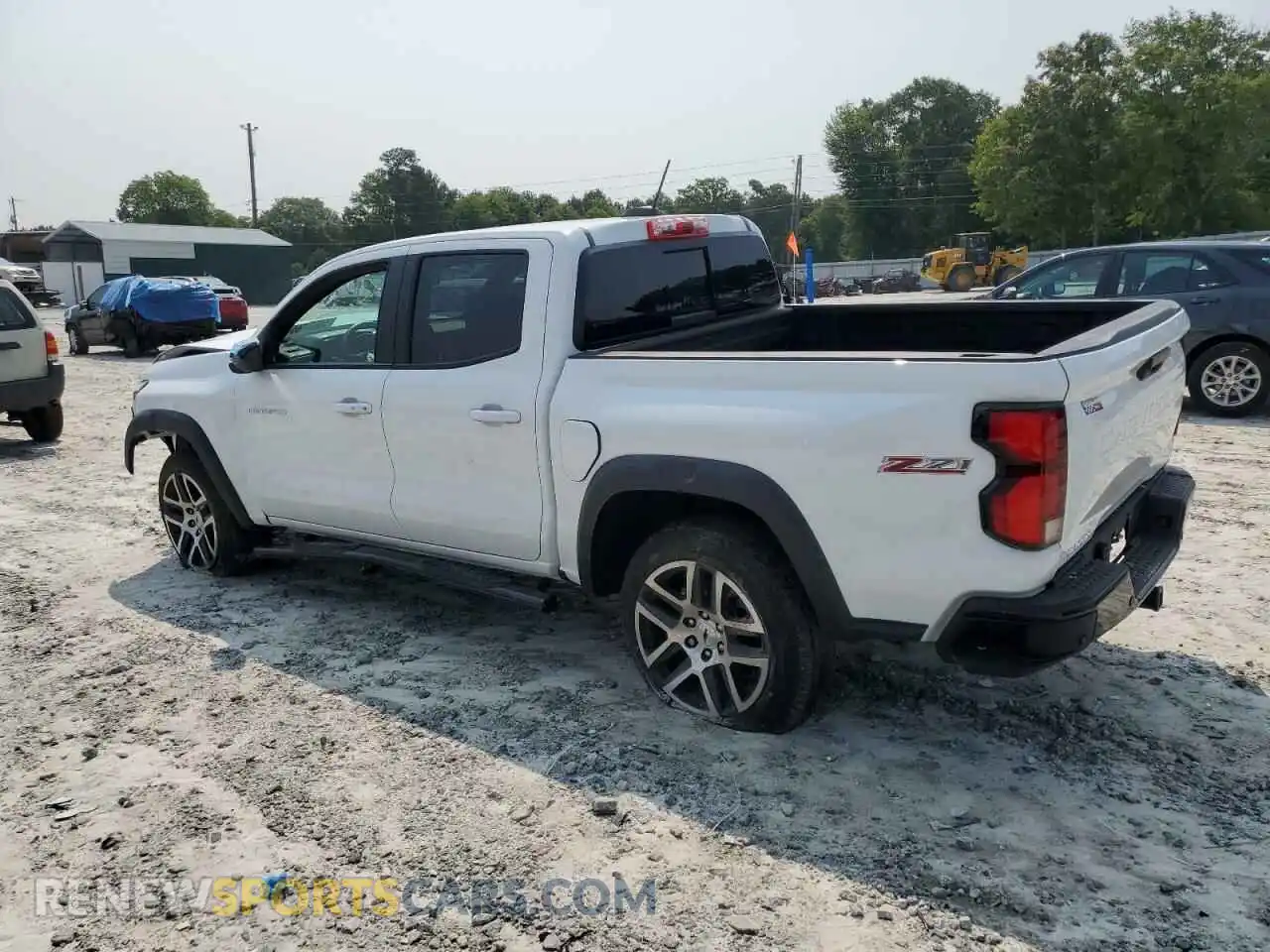 2 fotografías del automóvil dañado 1GCPTDEK2R1221243 CHEVROLET COLORADO 2024
