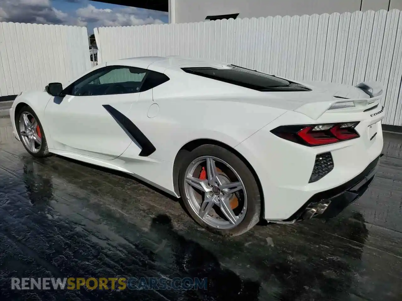 2 Photograph of a damaged car 1G1YC2D41M5116280 CHEVROLET CORVETTE 2021
