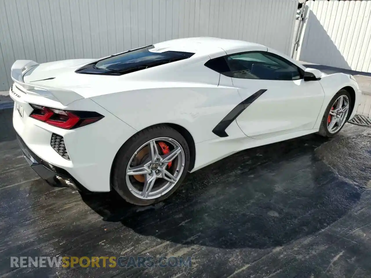 3 Photograph of a damaged car 1G1YC2D41M5116280 CHEVROLET CORVETTE 2021