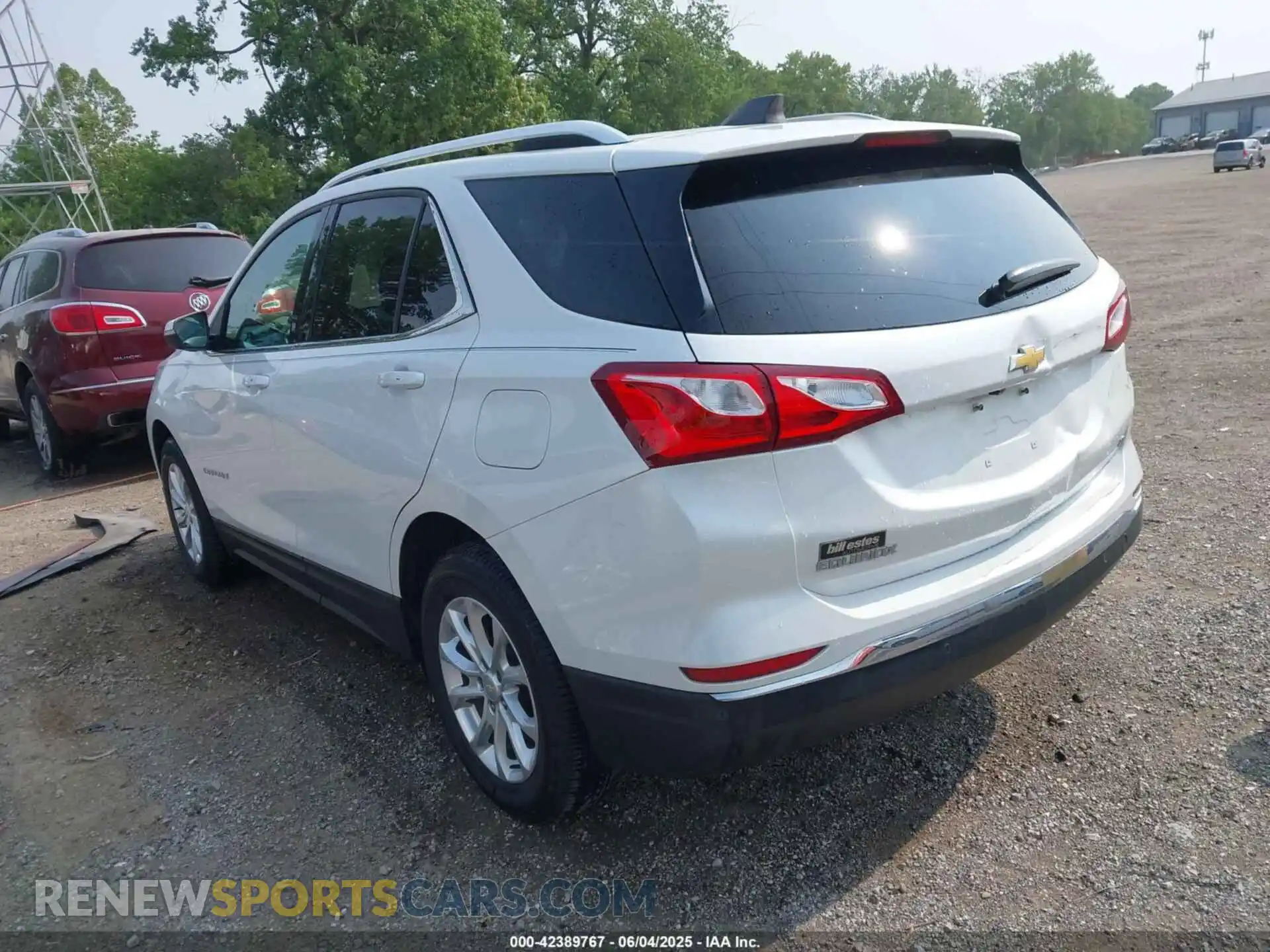 3 Photograph of a damaged car 2GNAXKEV9K6171105 CHEVROLET EQUINOX 2019