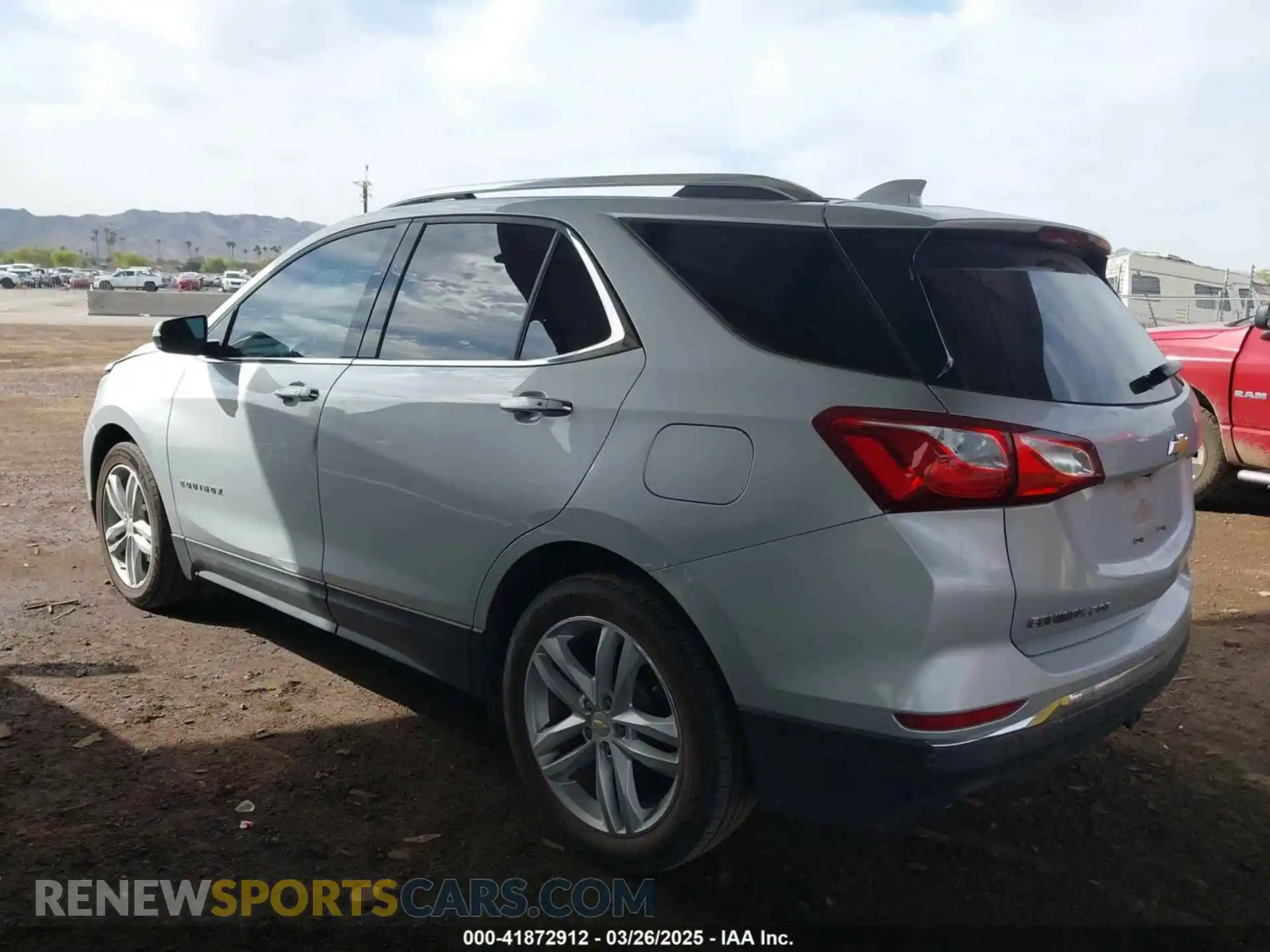 3 fotografías del automóvil dañado 2GNAXPEX9K6263104 CHEVROLET EQUINOX 2019