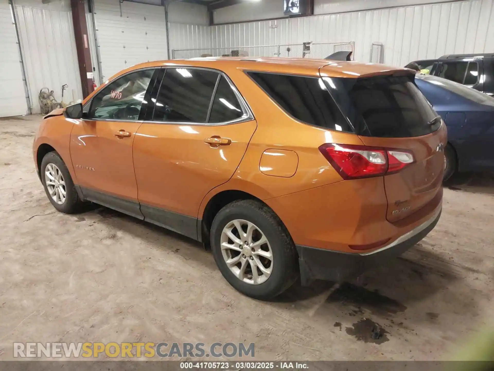 3 Photograph of a damaged car 2GNAXUEV5K6235071 CHEVROLET EQUINOX 2019