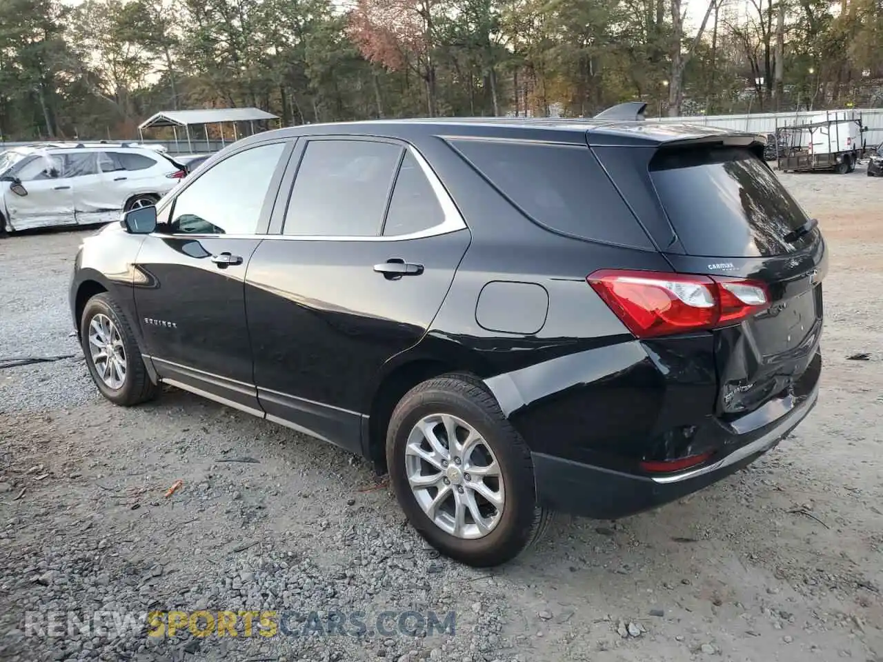 2 Photograph of a damaged car 2GNAXJEV4L6232047 CHEVROLET EQUINOX 2020