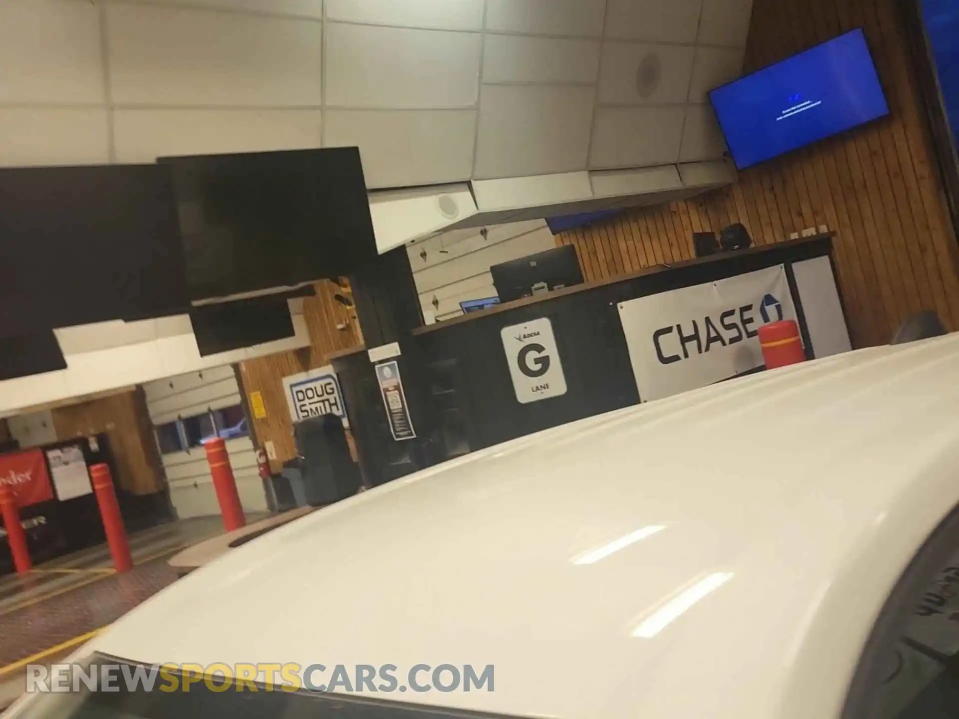 2 Photograph of a damaged car 2GNAXTEV8L6235917 CHEVROLET EQUINOX 2020