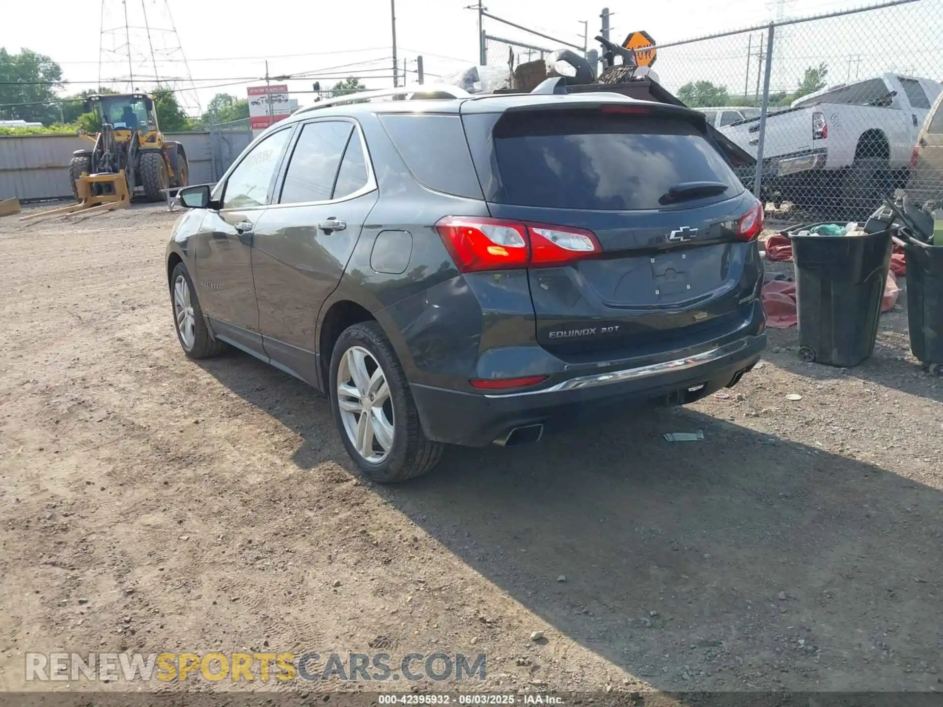 3 Photograph of a damaged car 3GNAXPEX3LS512046 CHEVROLET EQUINOX 2020