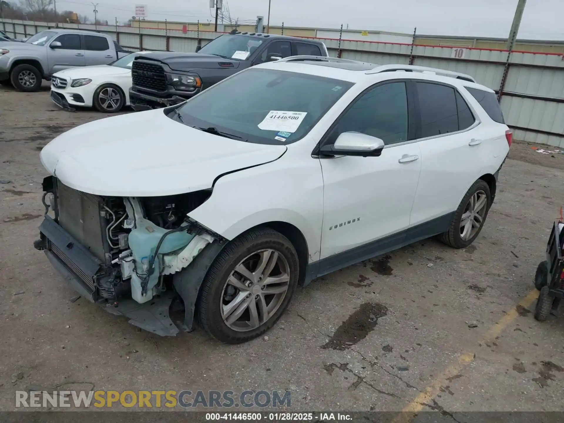 2 Photograph of a damaged car 3GNAXPEX6LS699346 CHEVROLET EQUINOX 2020
