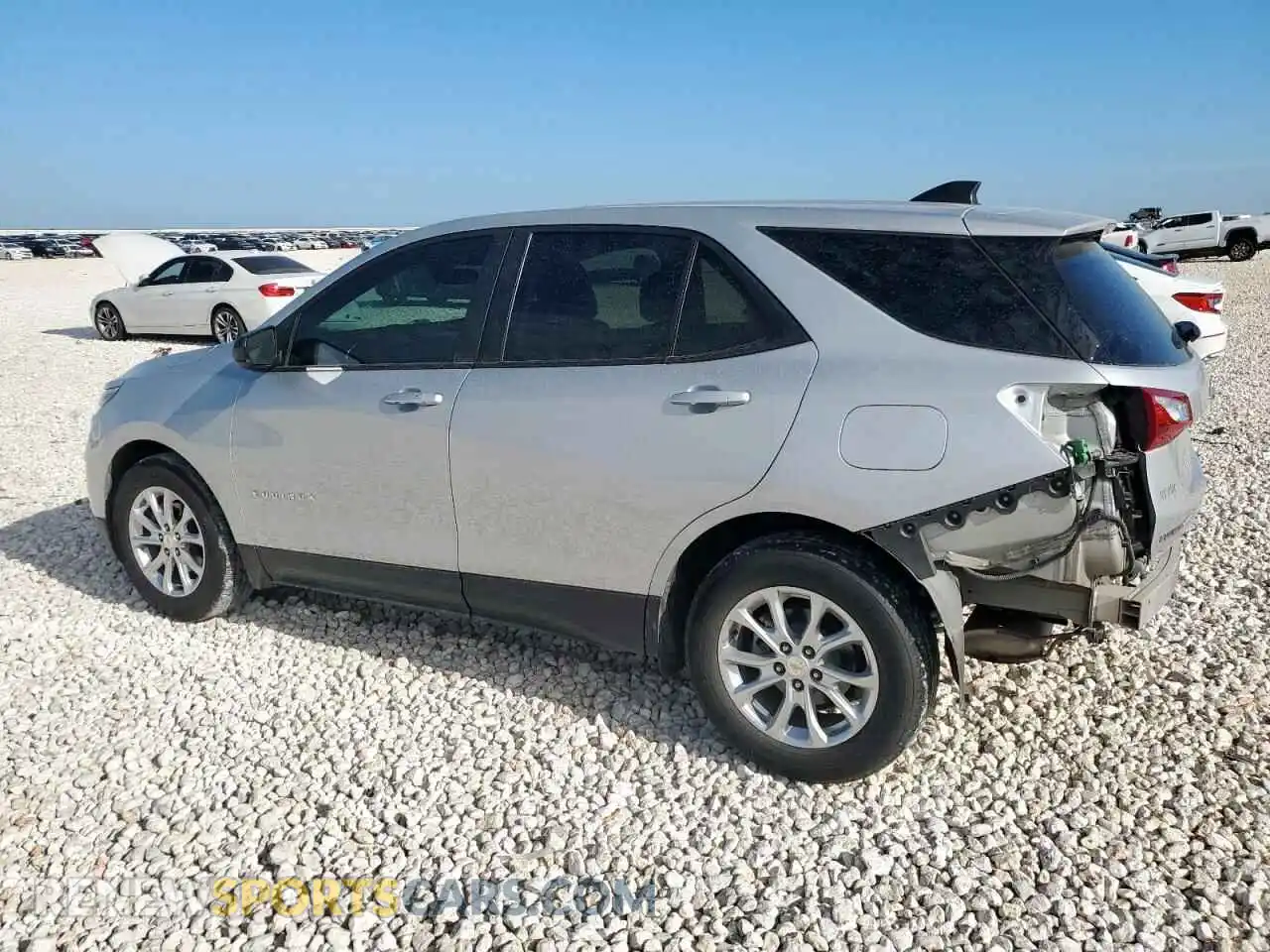 2 Photograph of a damaged car 2GNAXFEV9M6161815 CHEVROLET EQUINOX 2021