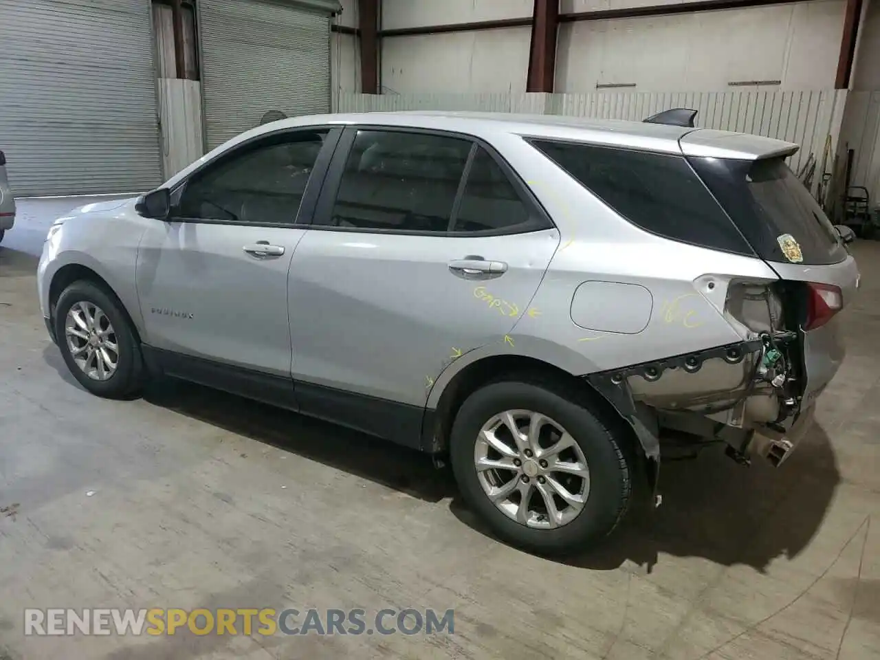 2 Photograph of a damaged car 2GNAXHEV3M6138980 CHEVROLET EQUINOX 2021