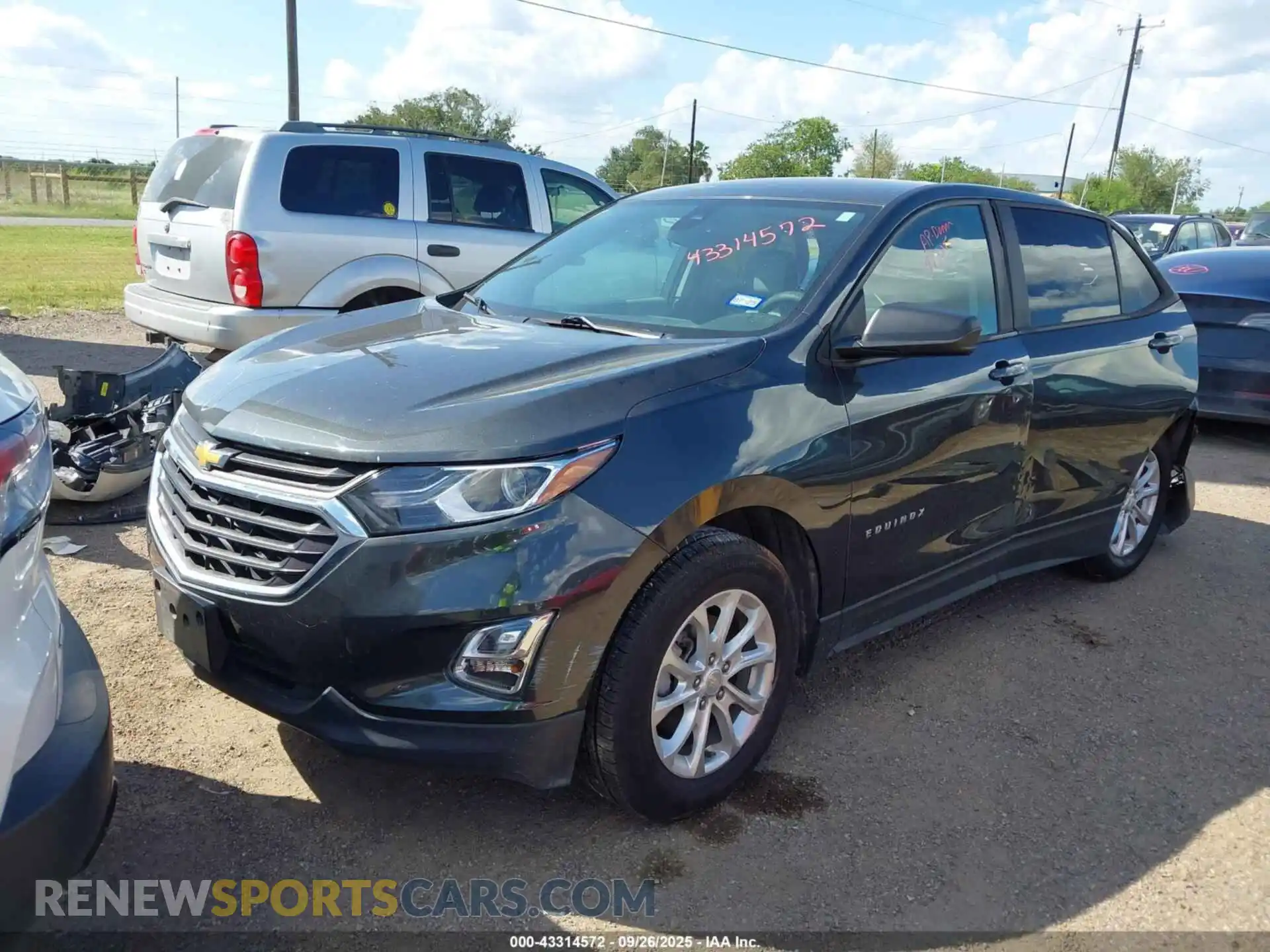 2 Photograph of a damaged car 2GNAXHEVXM6158529 CHEVROLET EQUINOX 2021