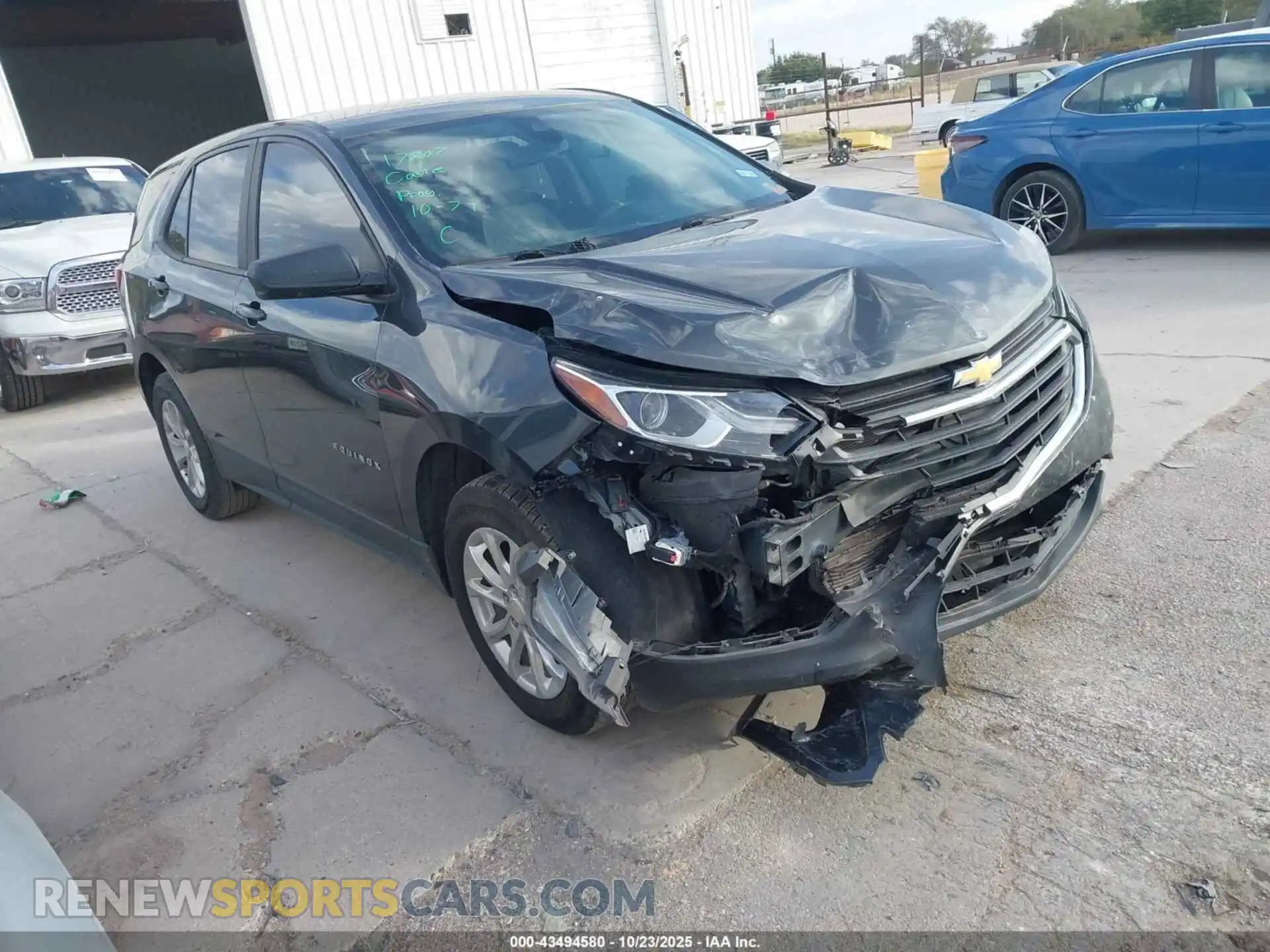 1 Photograph of a damaged car 2GNAXSEVXM6154087 CHEVROLET EQUINOX 2021