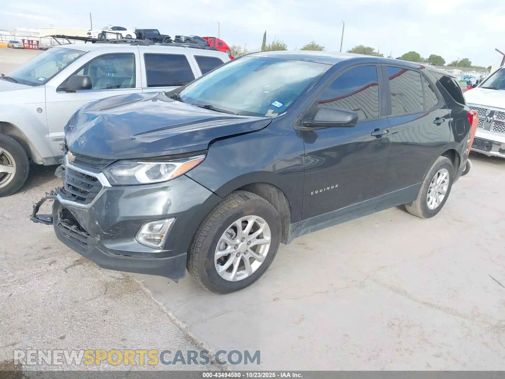 2 Photograph of a damaged car 2GNAXSEVXM6154087 CHEVROLET EQUINOX 2021