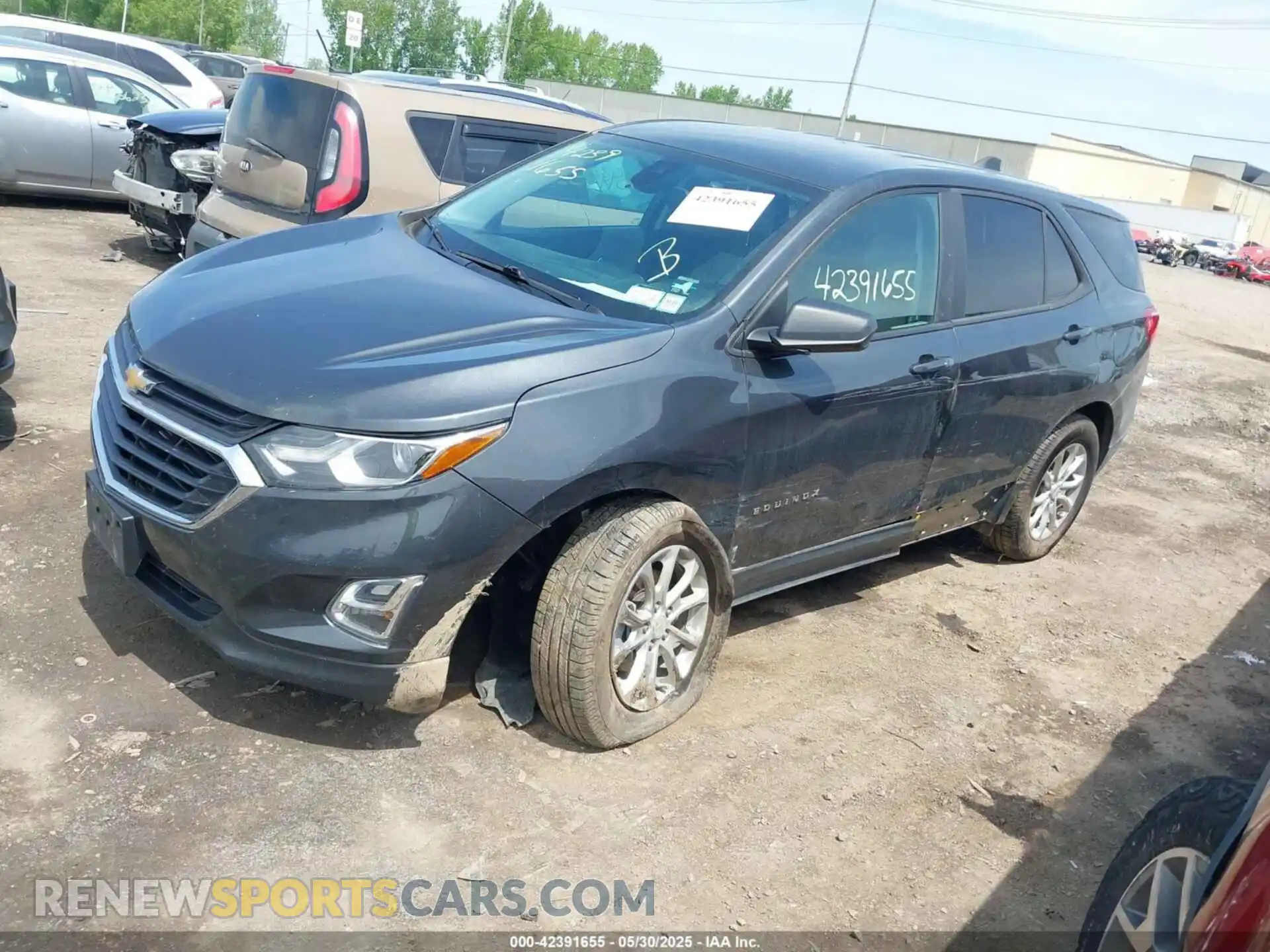 2 Photograph of a damaged car 2GNAXSEVXM6159290 CHEVROLET EQUINOX 2021