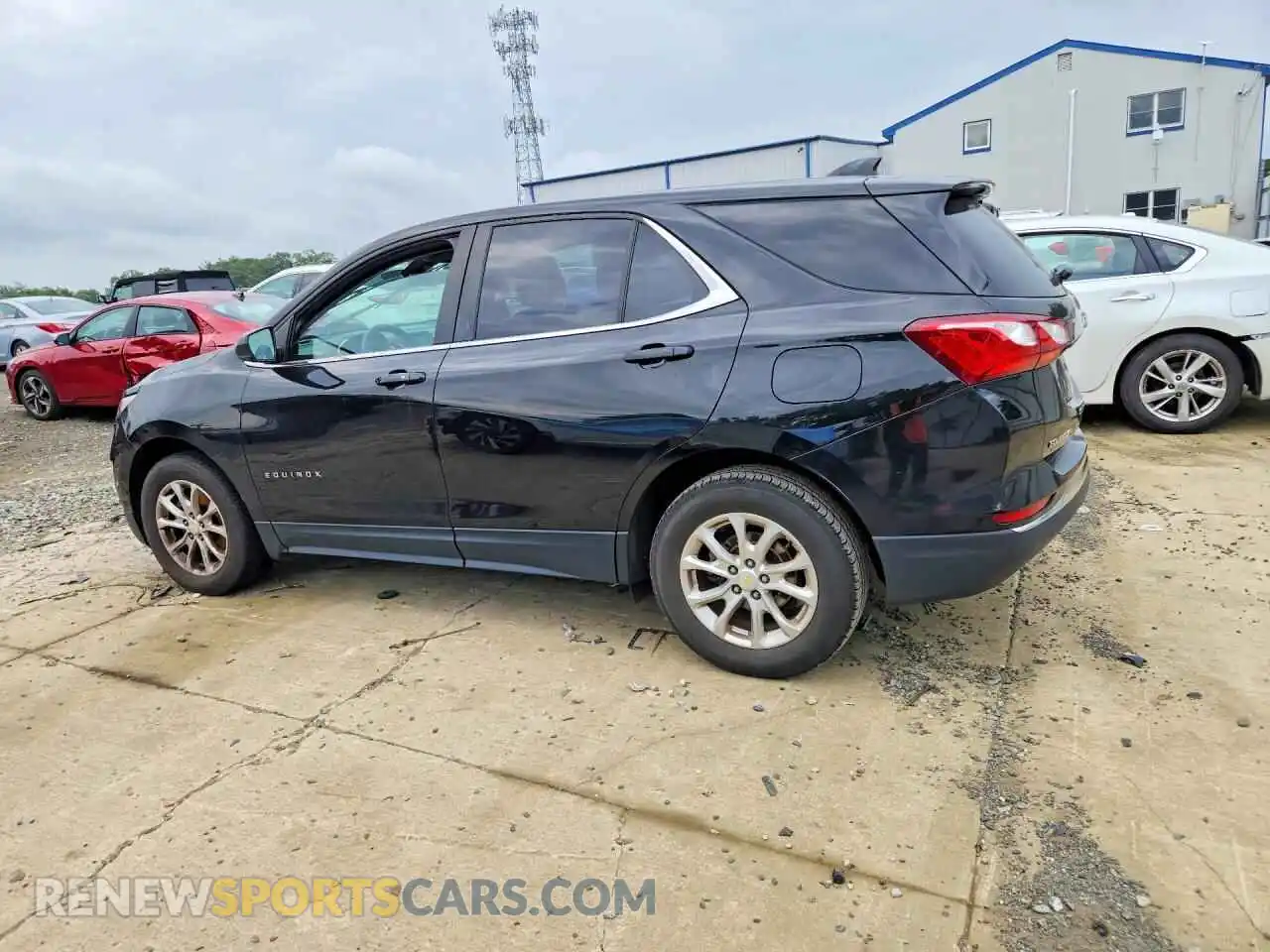 2 fotografías del automóvil dañado 2GNAXUEV1M6116890 CHEVROLET EQUINOX 2021