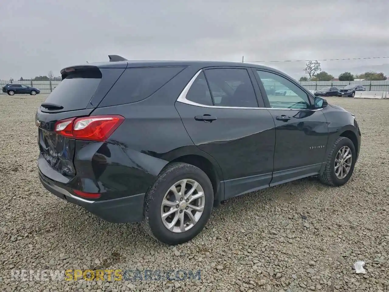 3 Photograph of a damaged car 2GNAXUEV2M6146061 CHEVROLET EQUINOX 2021