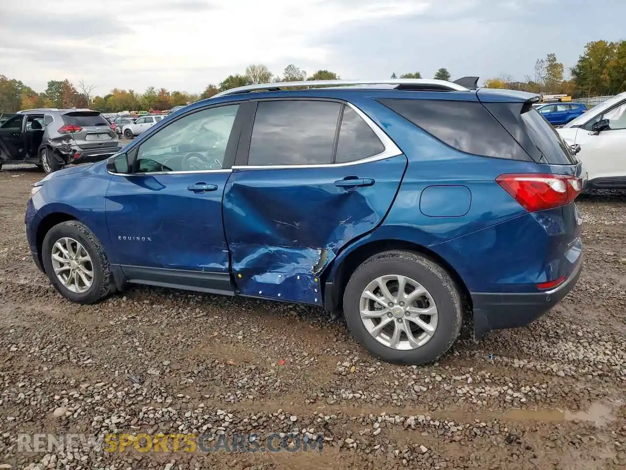 2 Photograph of a damaged car 2GNAXUEV3M6124036 CHEVROLET EQUINOX 2021