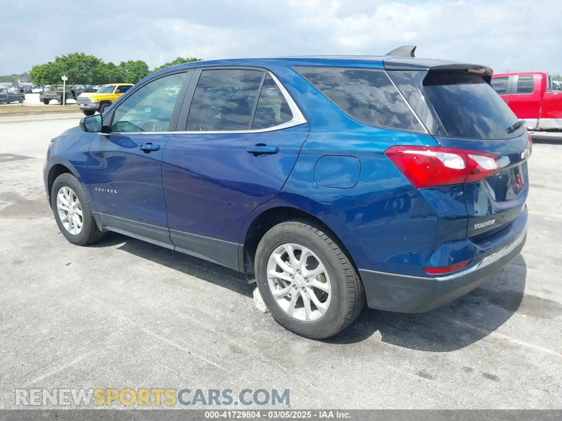 3 Photograph of a damaged car 2GNAXUEVXM6139844 CHEVROLET EQUINOX 2021