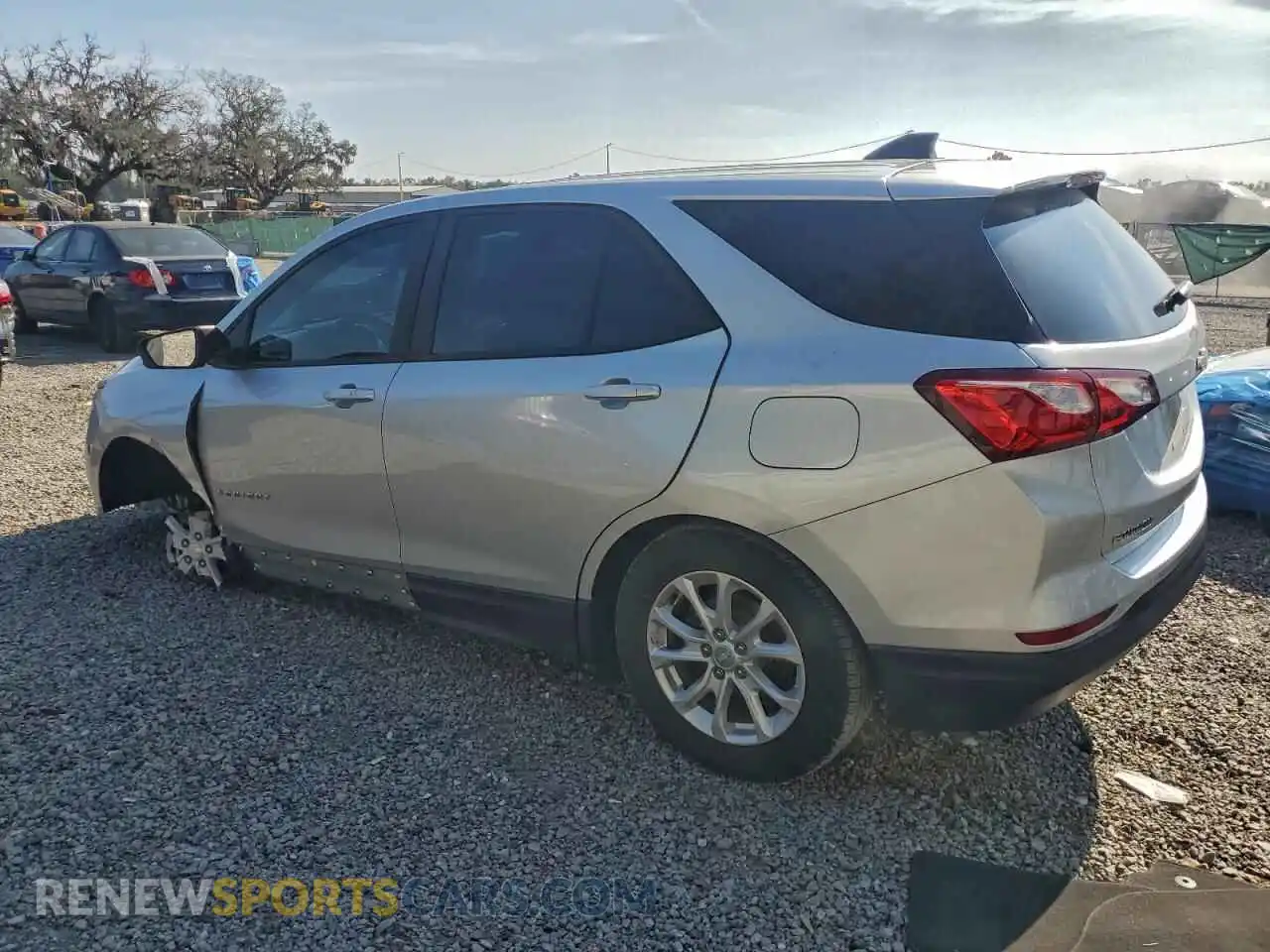 2 Photograph of a damaged car 3GNAXHEV0MS125685 CHEVROLET EQUINOX 2021