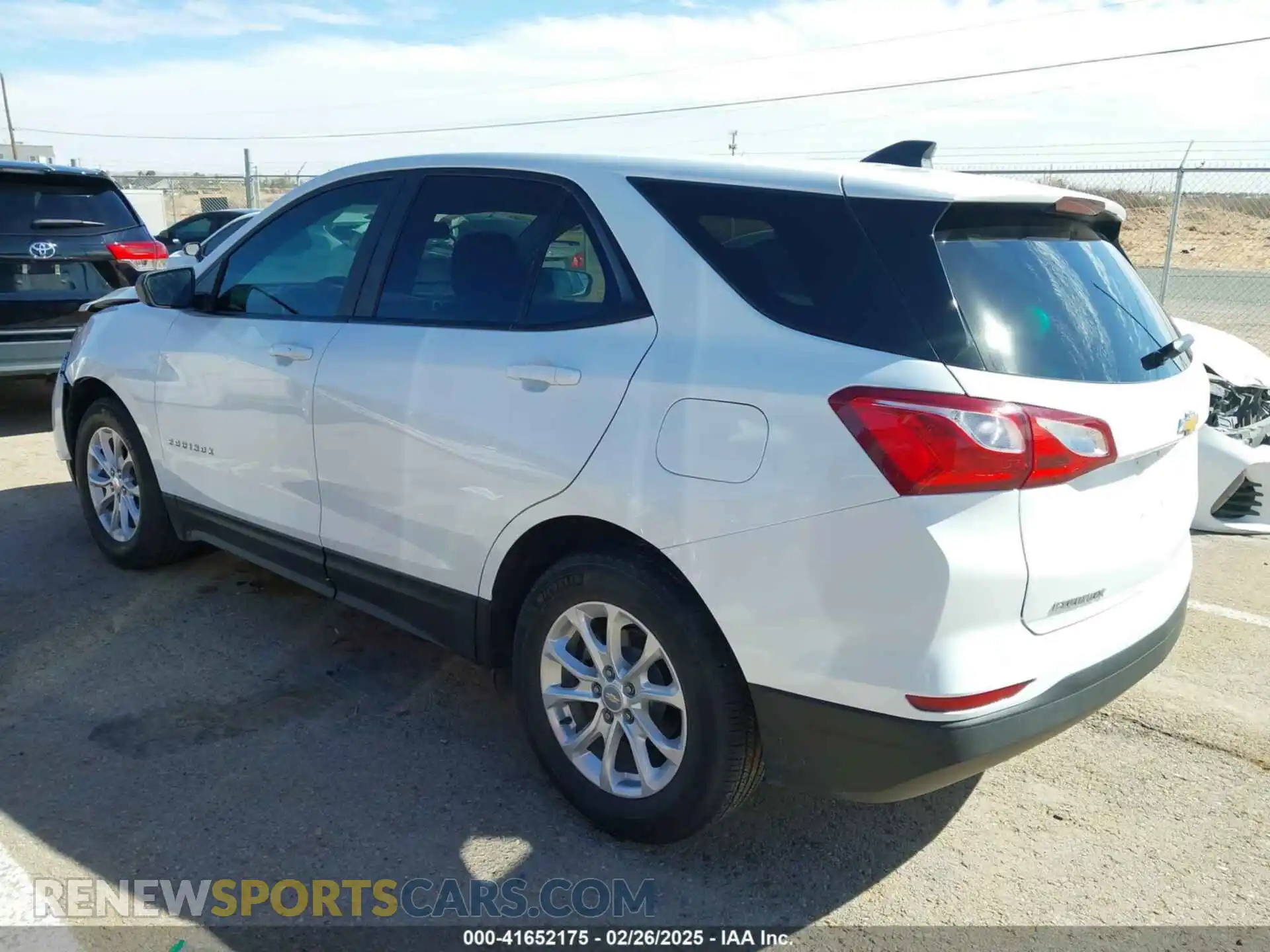 3 Photograph of a damaged car 3GNAXHEV4MS163405 CHEVROLET EQUINOX 2021
