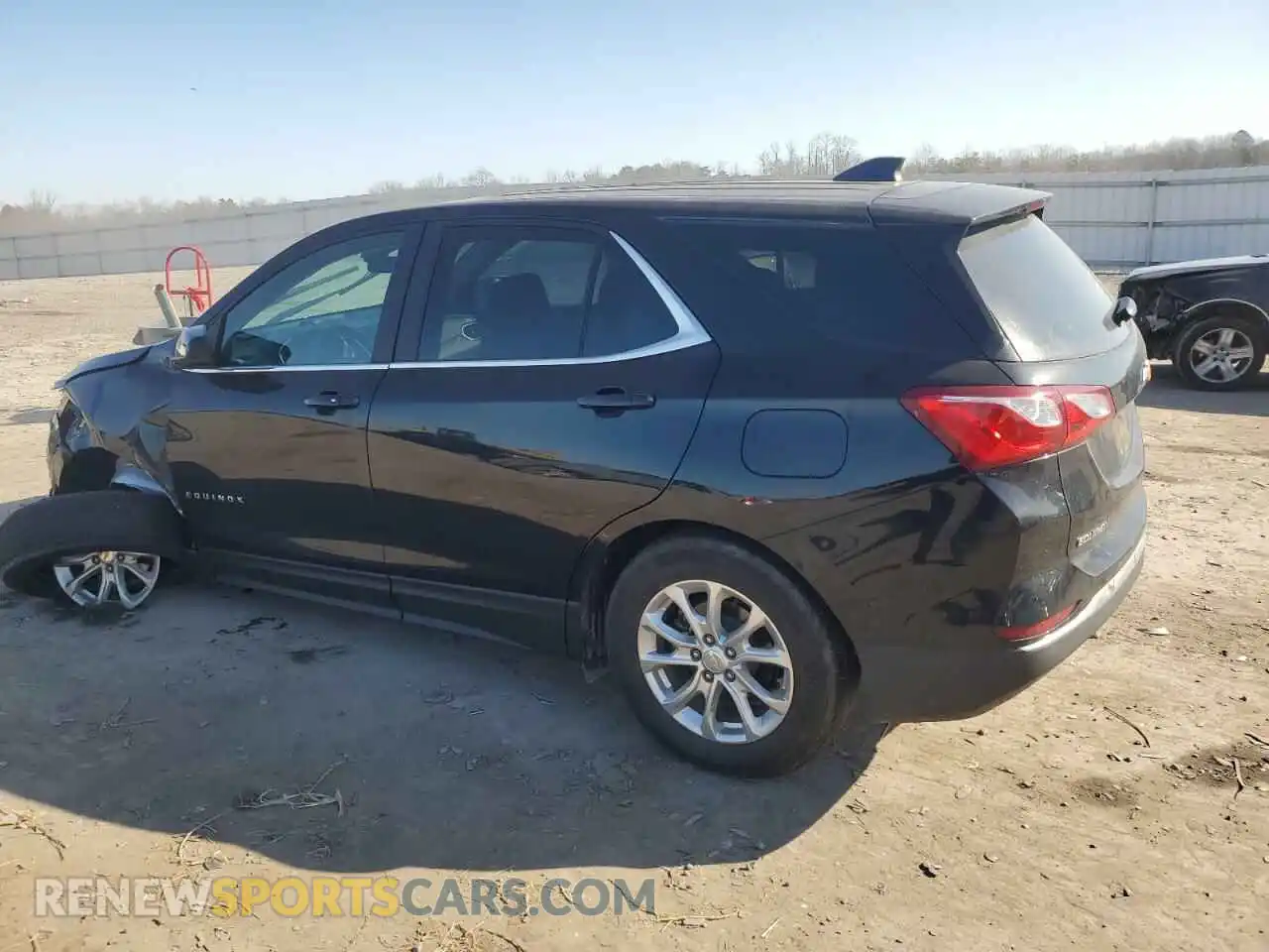 2 Photograph of a damaged car 3GNAXKEV2ML384010 CHEVROLET EQUINOX 2021