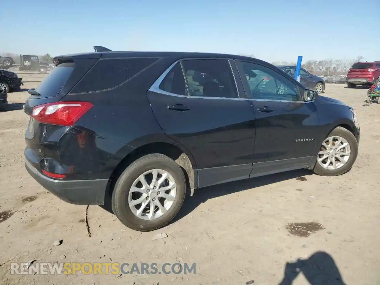3 Photograph of a damaged car 3GNAXKEV2ML384010 CHEVROLET EQUINOX 2021