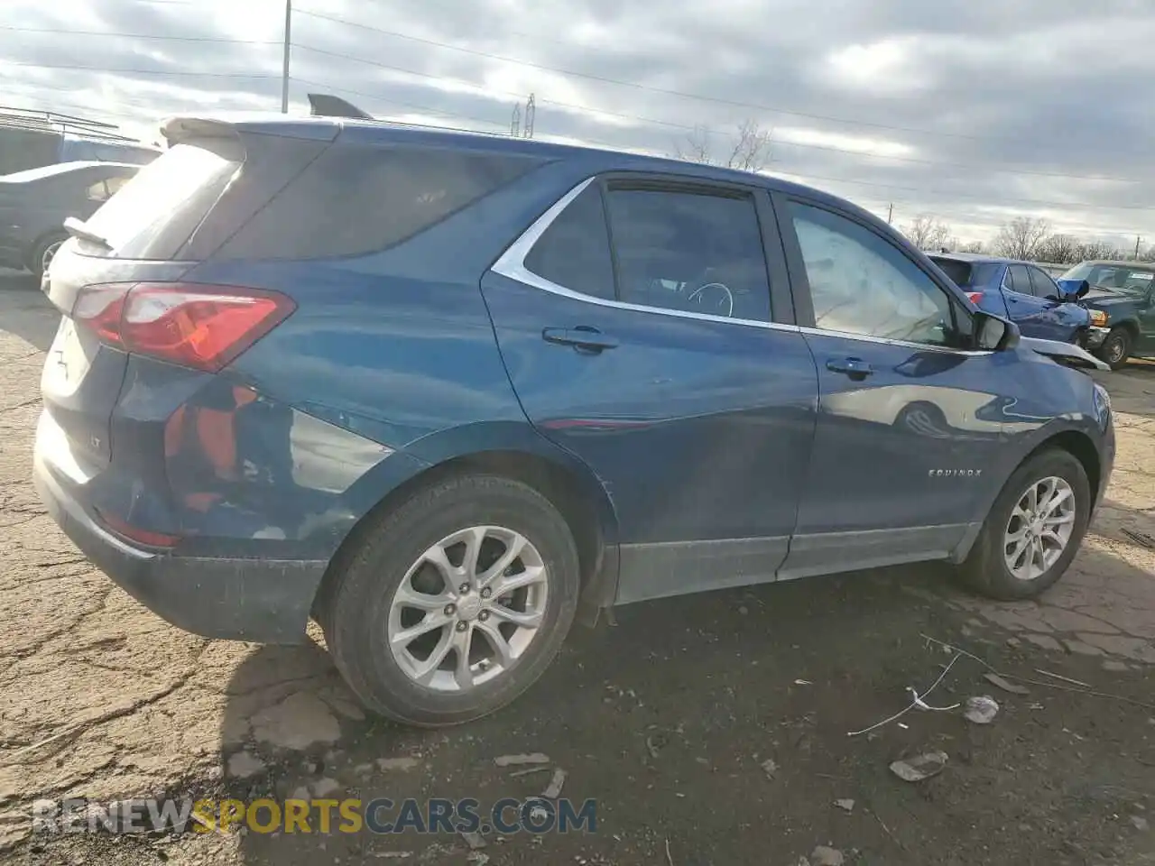 3 Photograph of a damaged car 3GNAXKEV2ML401128 CHEVROLET EQUINOX 2021