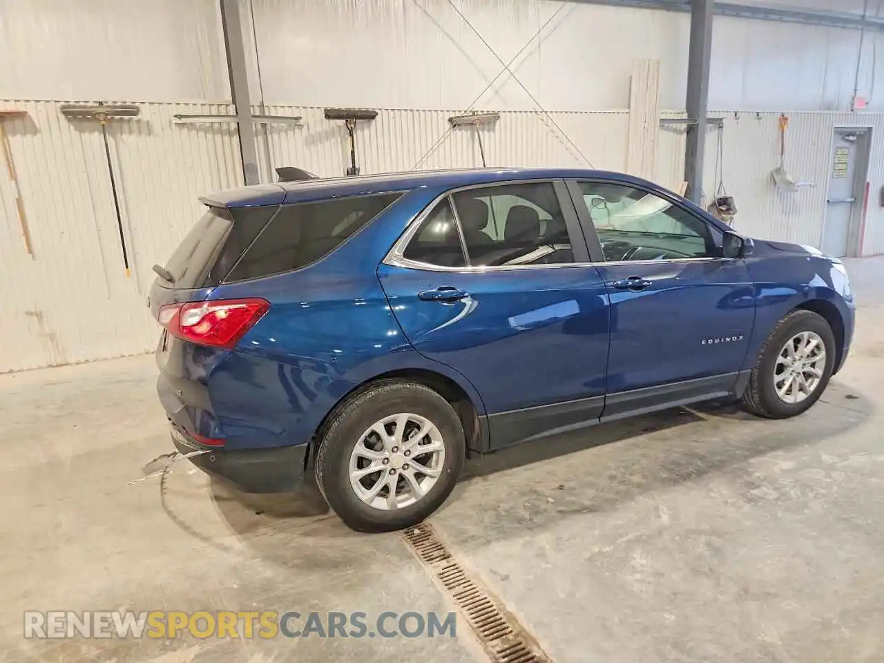 3 Фотография поврежденного автомобиля 3GNAXKEV3ML381245 CHEVROLET EQUINOX 2021