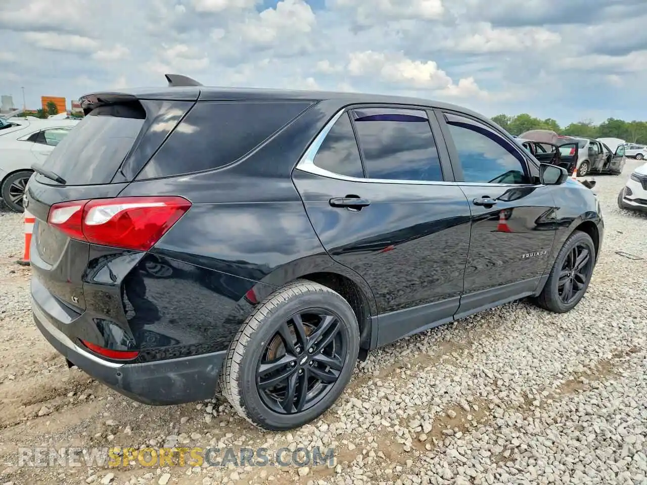 3 Фотография поврежденного автомобиля 3GNAXKEV4ML307283 CHEVROLET EQUINOX 2021