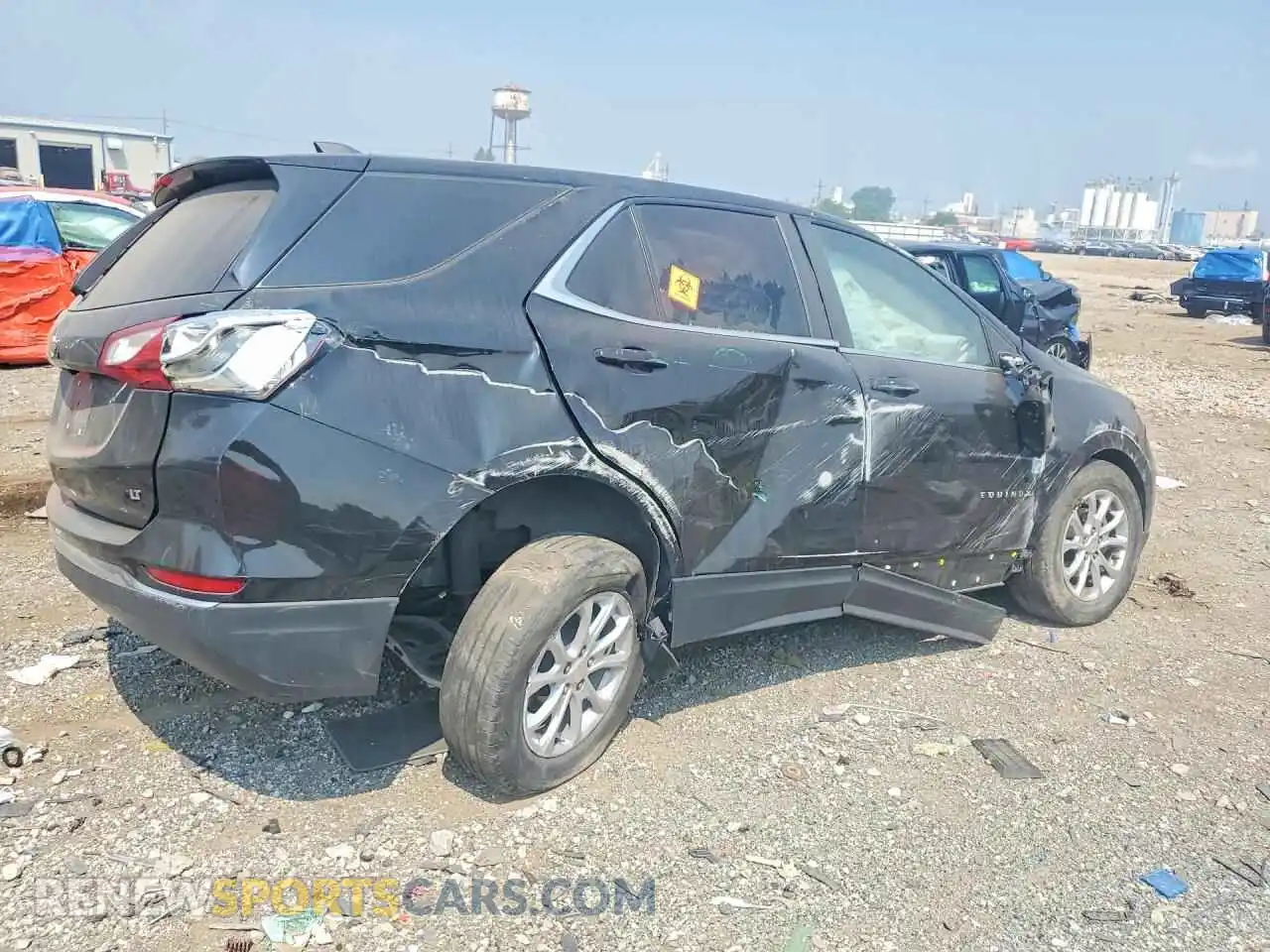 3 Photograph of a damaged car 3GNAXKEV4ML359643 CHEVROLET EQUINOX 2021