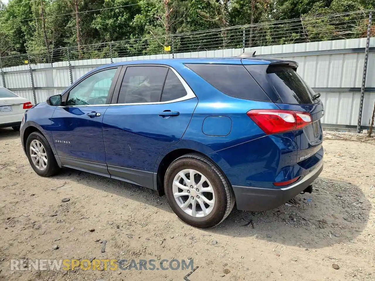2 Photograph of a damaged car 3GNAXKEV4ML366897 CHEVROLET EQUINOX 2021