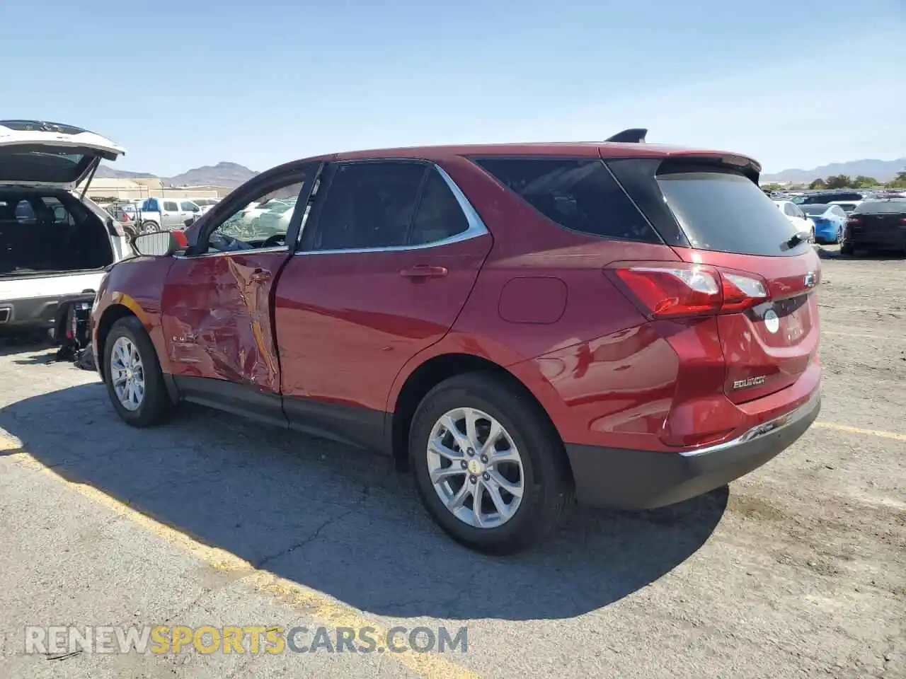 2 Photograph of a damaged car 3GNAXKEV5ML332872 CHEVROLET EQUINOX 2021