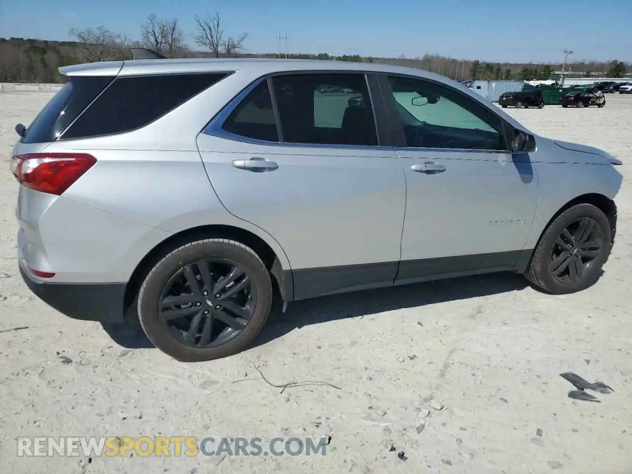 3 Photograph of a damaged car 3GNAXKEV5ML373972 CHEVROLET EQUINOX 2021