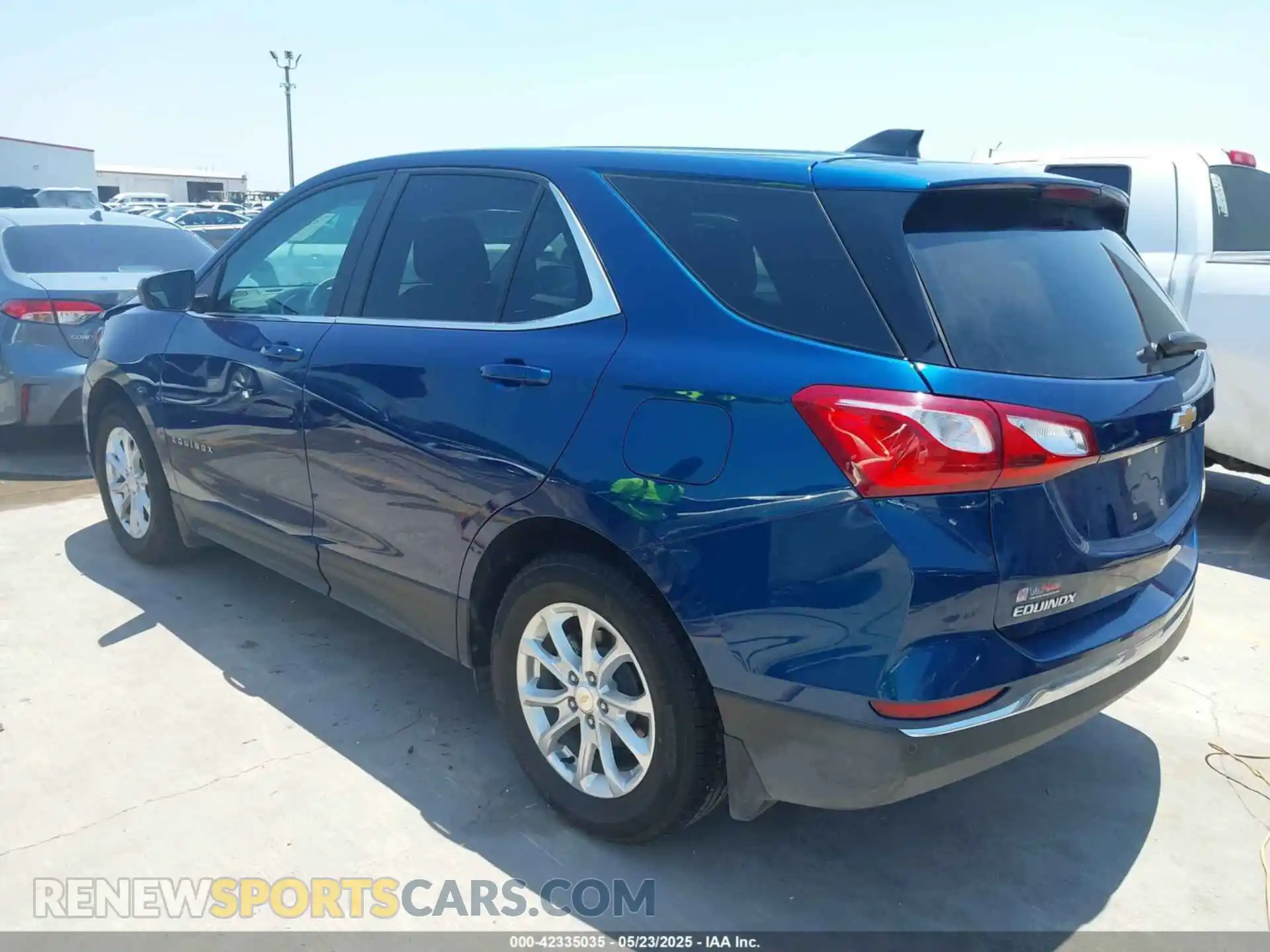 3 fotografías del automóvil dañado 3GNAXKEV7ML365811 CHEVROLET EQUINOX 2021