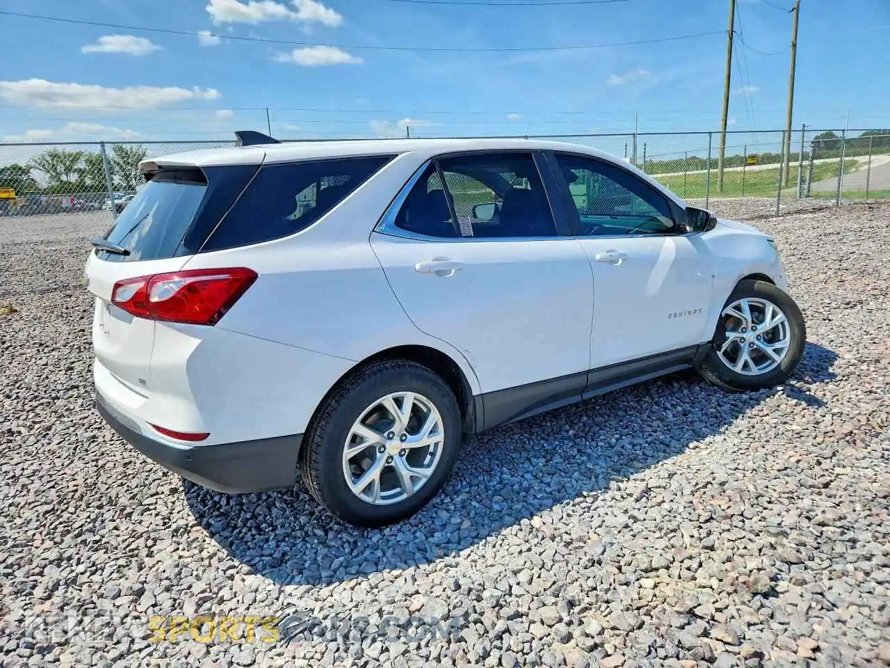 3 fotografías del automóvil dañado 3GNAXKEV8ML349746 CHEVROLET EQUINOX 2021