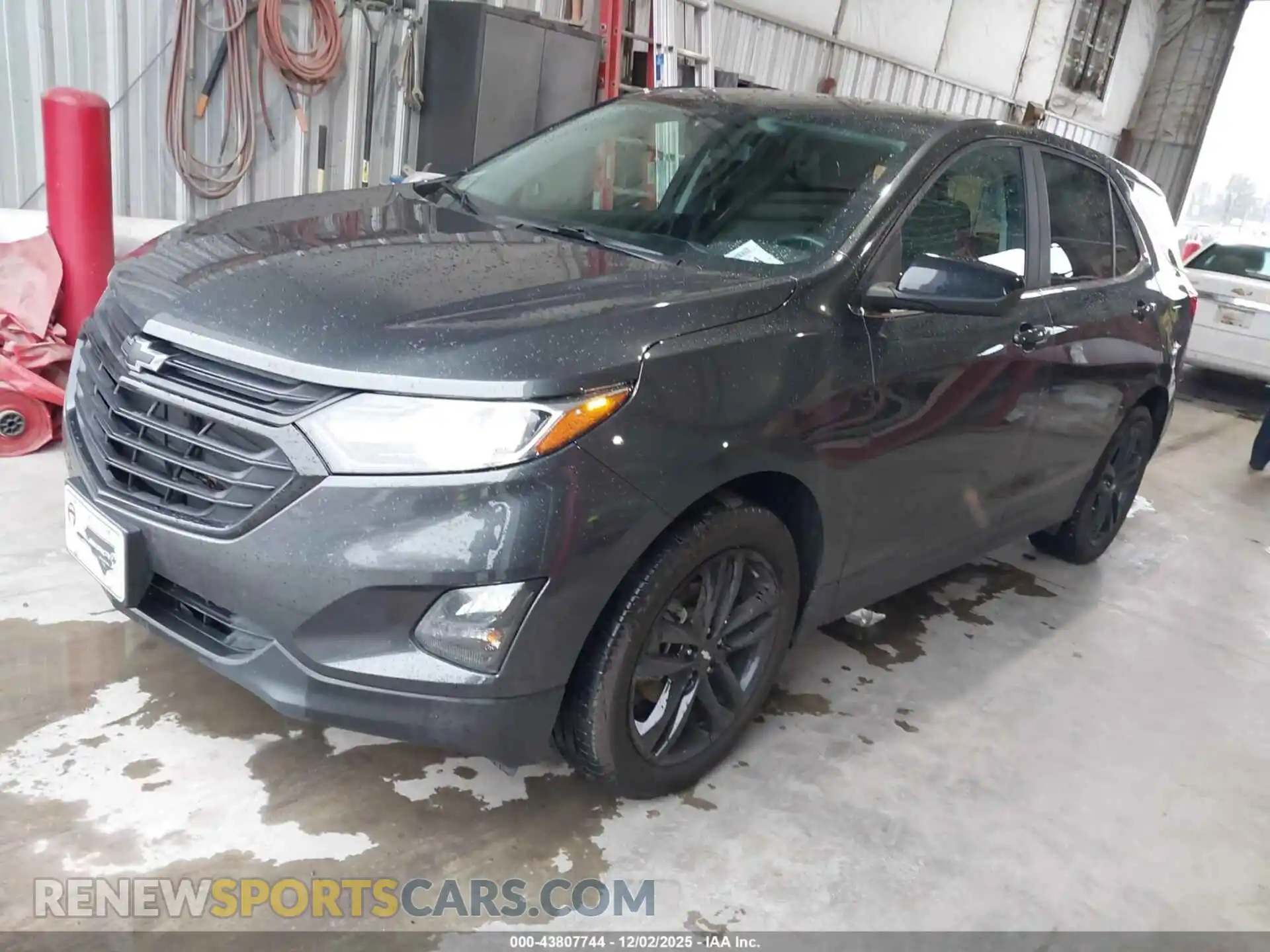 2 Фотография поврежденного автомобиля 3GNAXKEV8ML362111 CHEVROLET EQUINOX 2021