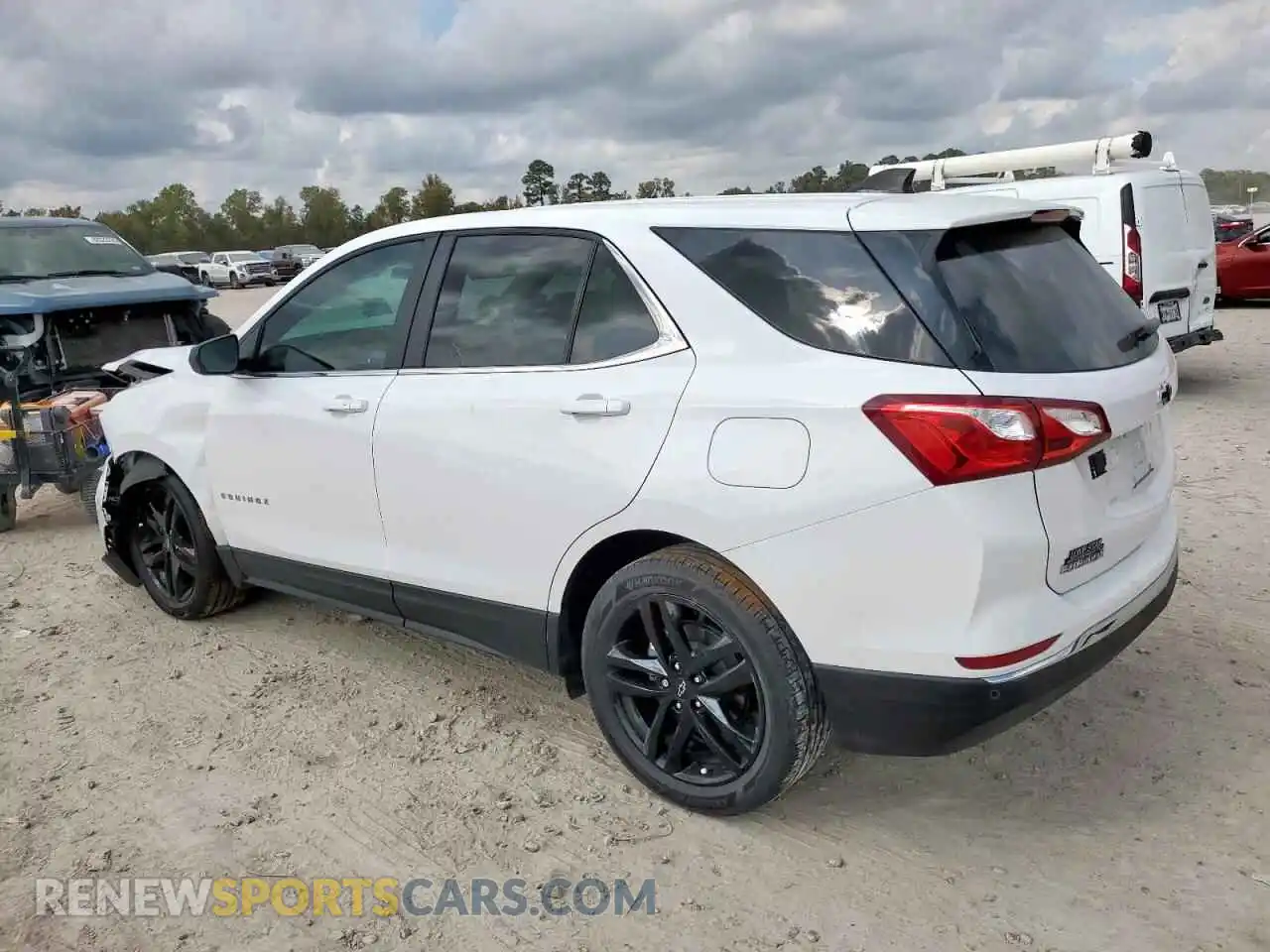 2 Photograph of a damaged car 3GNAXKEV9ML354745 CHEVROLET EQUINOX 2021