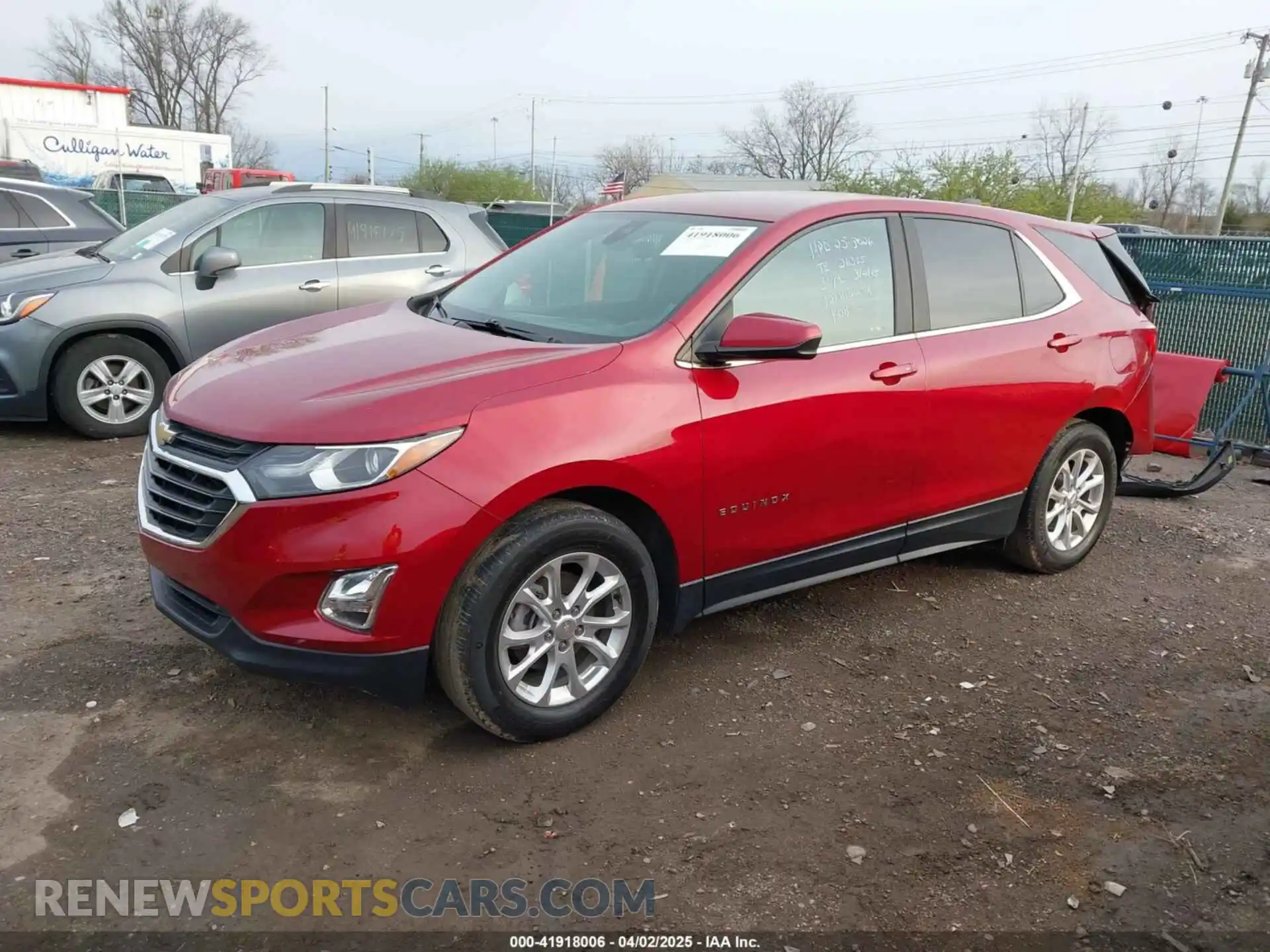 2 Photograph of a damaged car 3GNAXKEVXML310379 CHEVROLET EQUINOX 2021