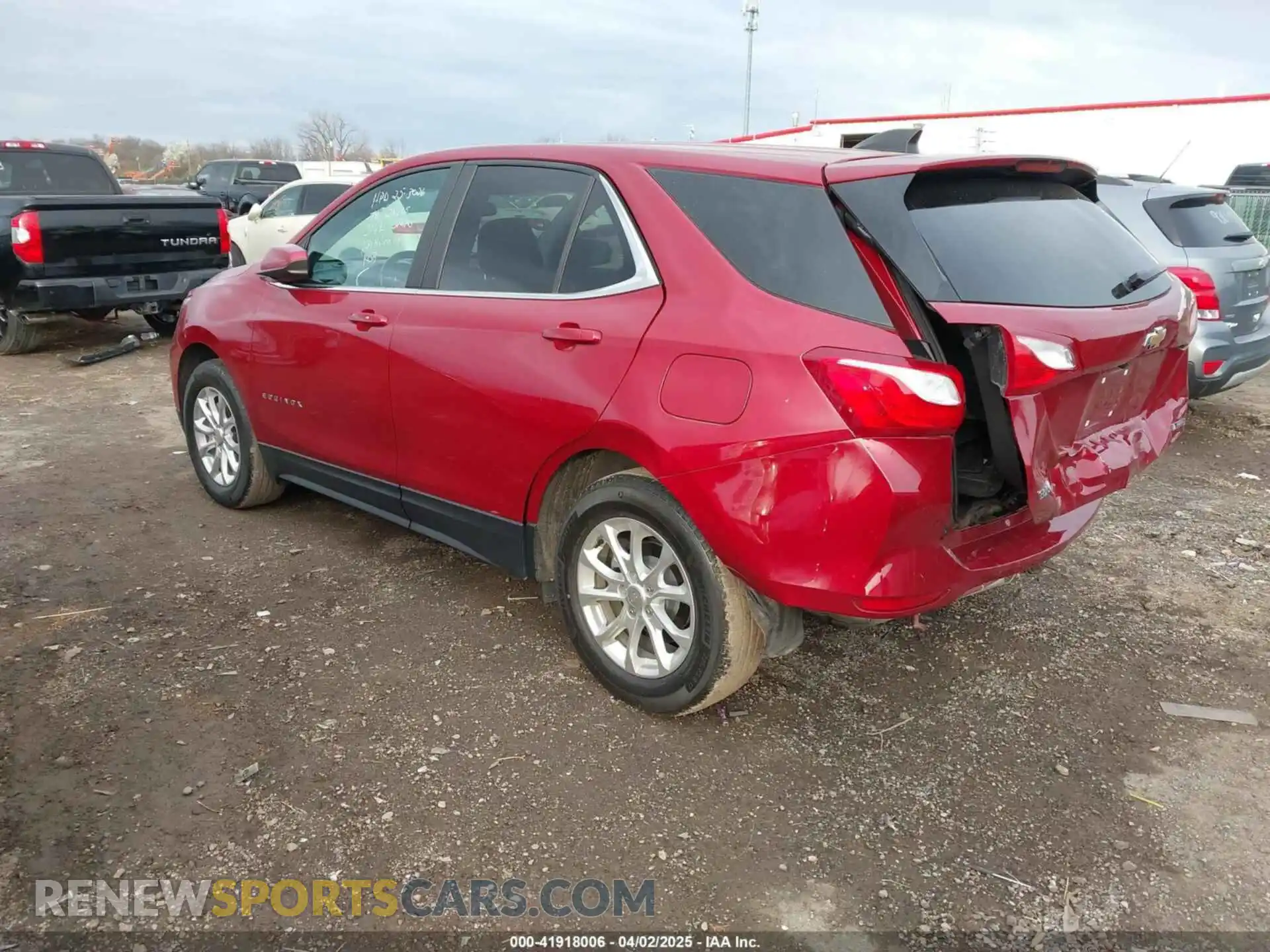 3 Photograph of a damaged car 3GNAXKEVXML310379 CHEVROLET EQUINOX 2021