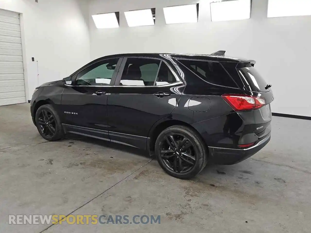 2 Photograph of a damaged car 3GNAXKEVXML374714 CHEVROLET EQUINOX 2021
