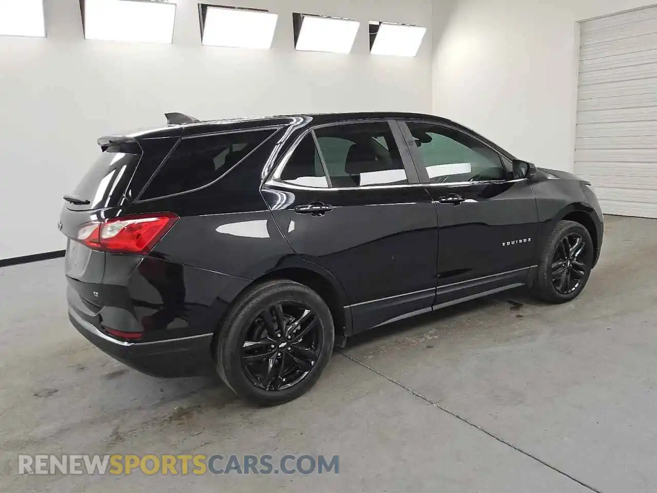 3 Photograph of a damaged car 3GNAXKEVXML374714 CHEVROLET EQUINOX 2021