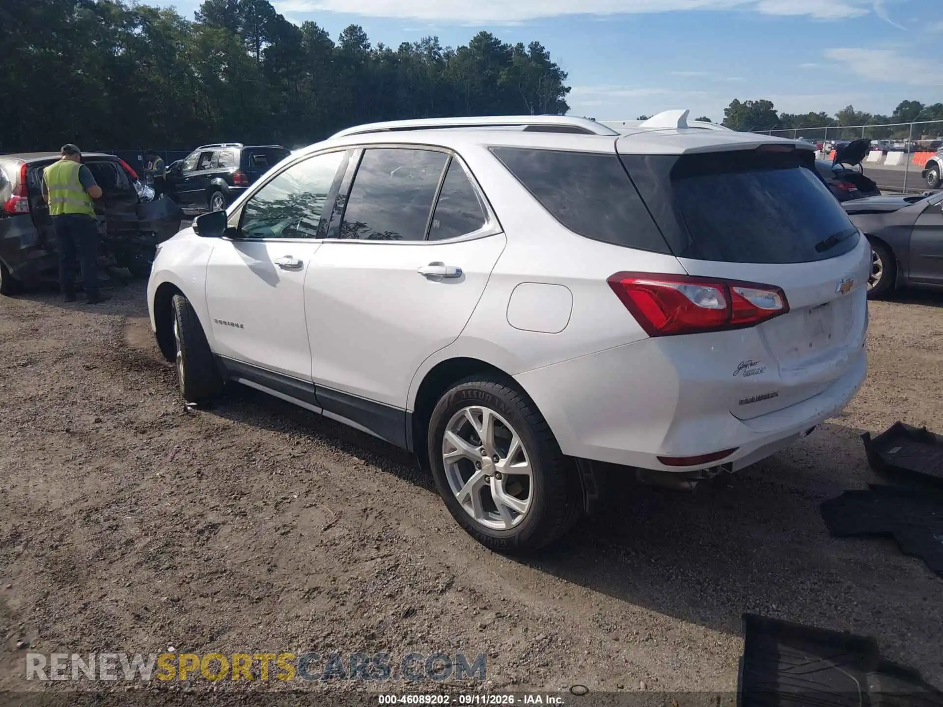 3 Photograph of a damaged car 3GNAXNEVXMS110559 CHEVROLET EQUINOX 2021