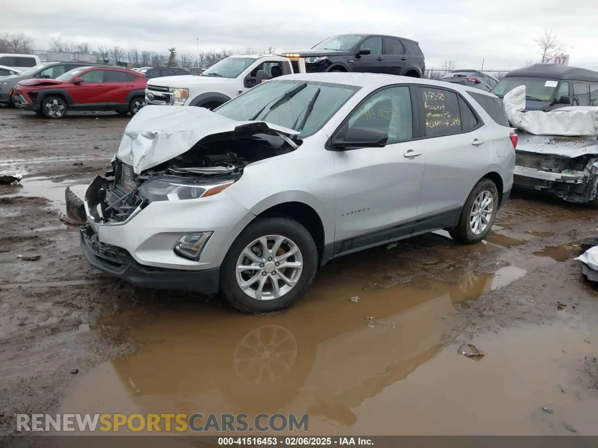 2 Photograph of a damaged car 3GNAXSEV2MS140184 CHEVROLET EQUINOX 2021