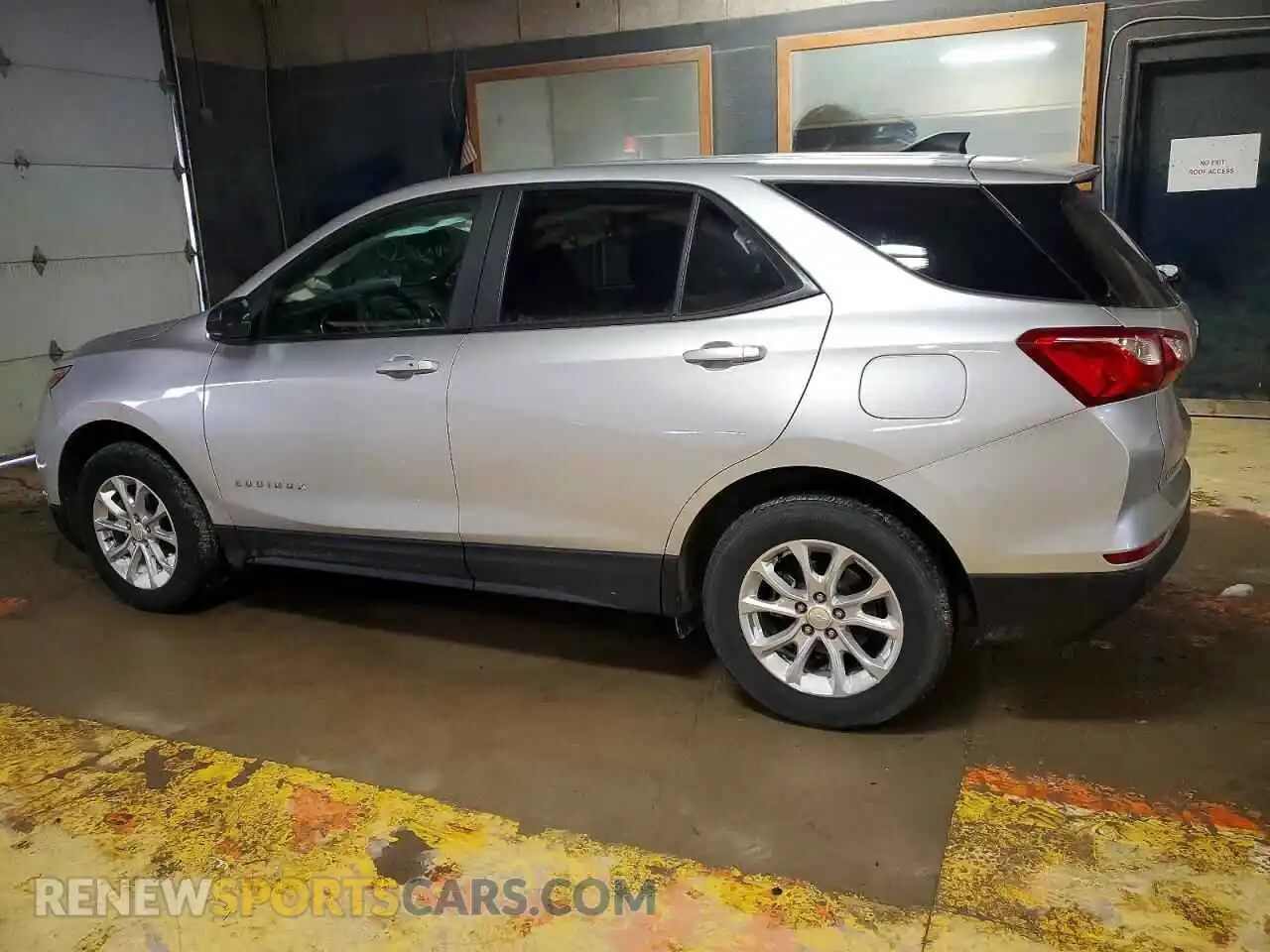 2 Photograph of a damaged car 3GNAXSEV7MS181667 CHEVROLET EQUINOX 2021