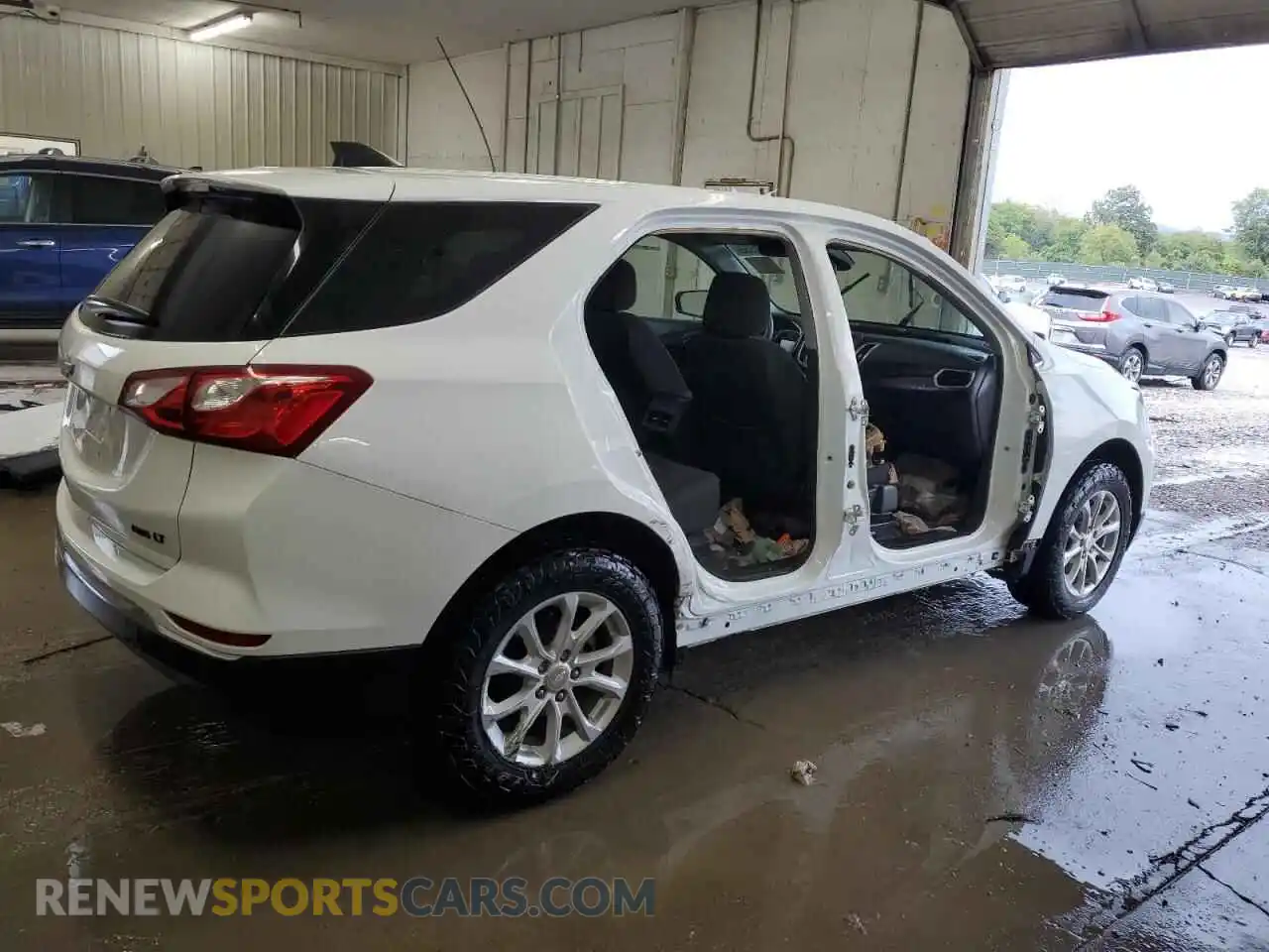 3 Photograph of a damaged car 3GNAXUEV0MS147503 CHEVROLET EQUINOX 2021