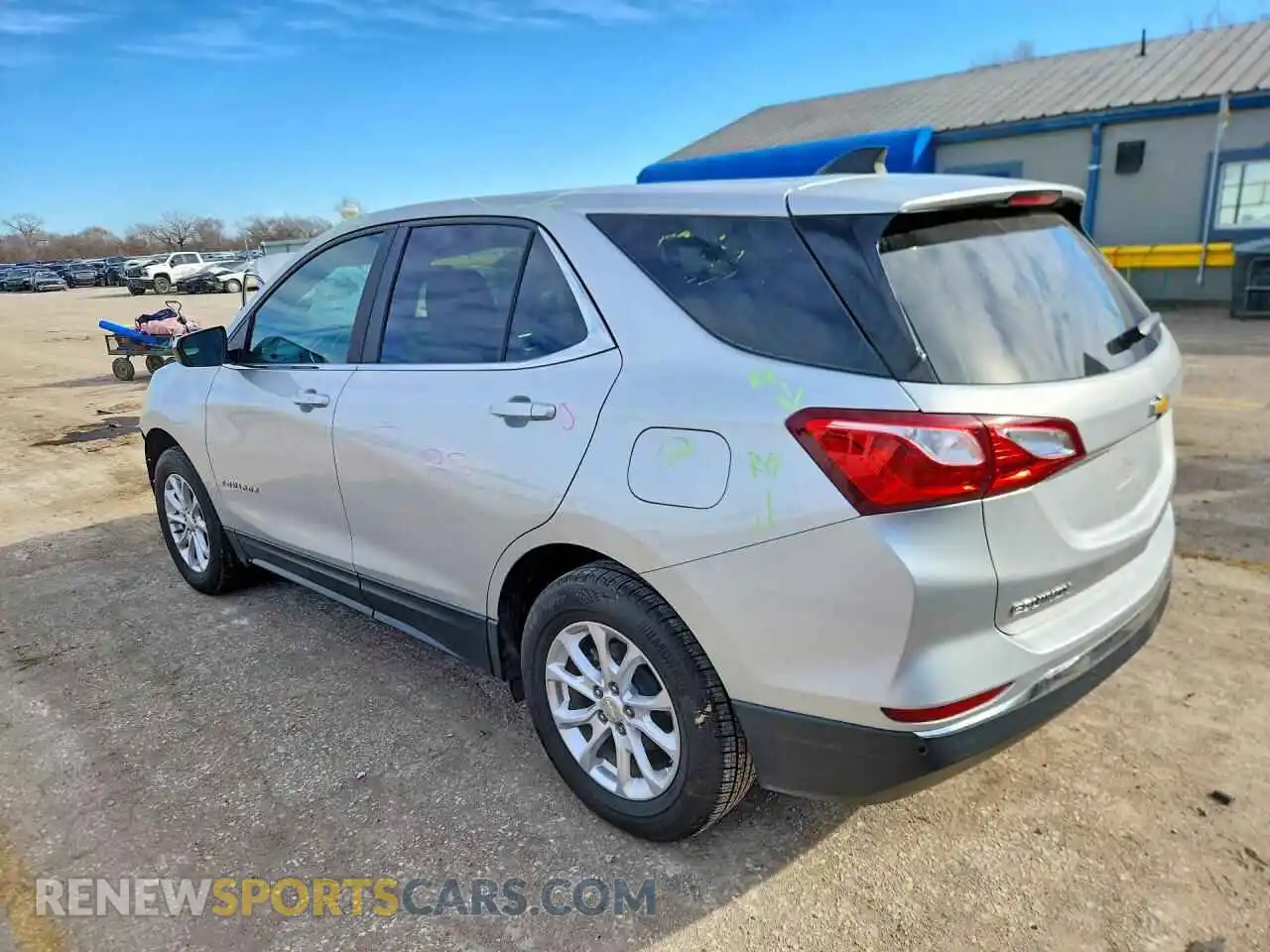 2 Photograph of a damaged car 3GNAXUEV0MS157223 CHEVROLET EQUINOX 2021