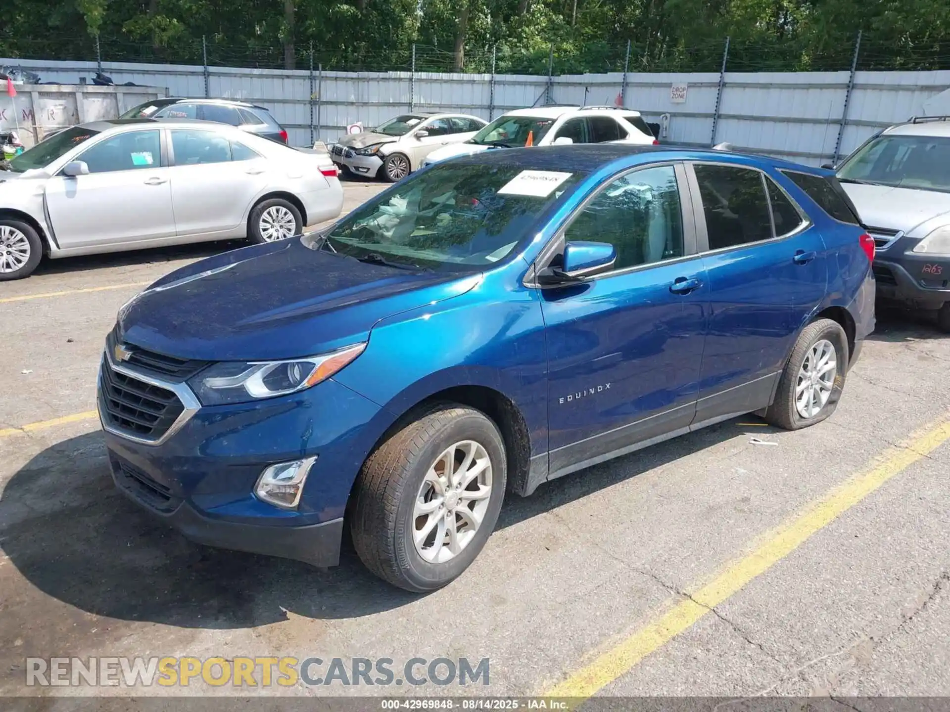 2 Photograph of a damaged car 3GNAXUEV1ML393227 CHEVROLET EQUINOX 2021